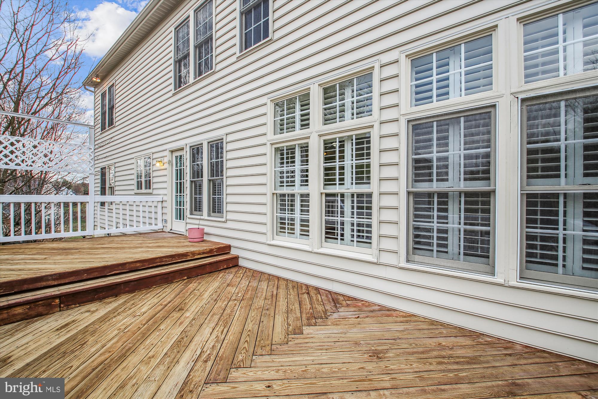 CRESTWOOD - Residential