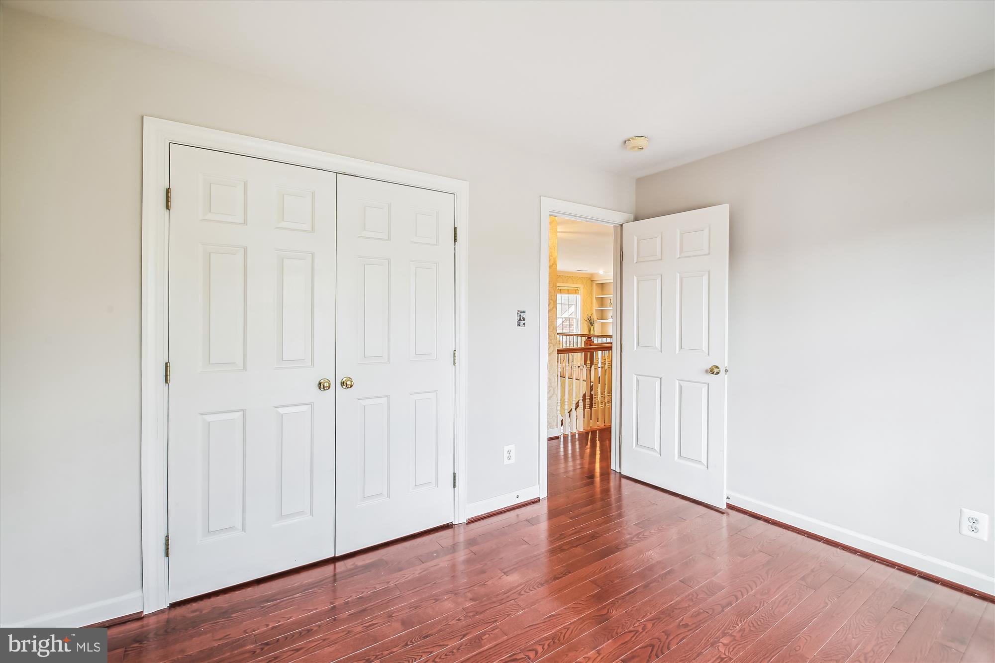 CRESTWOOD - Residential