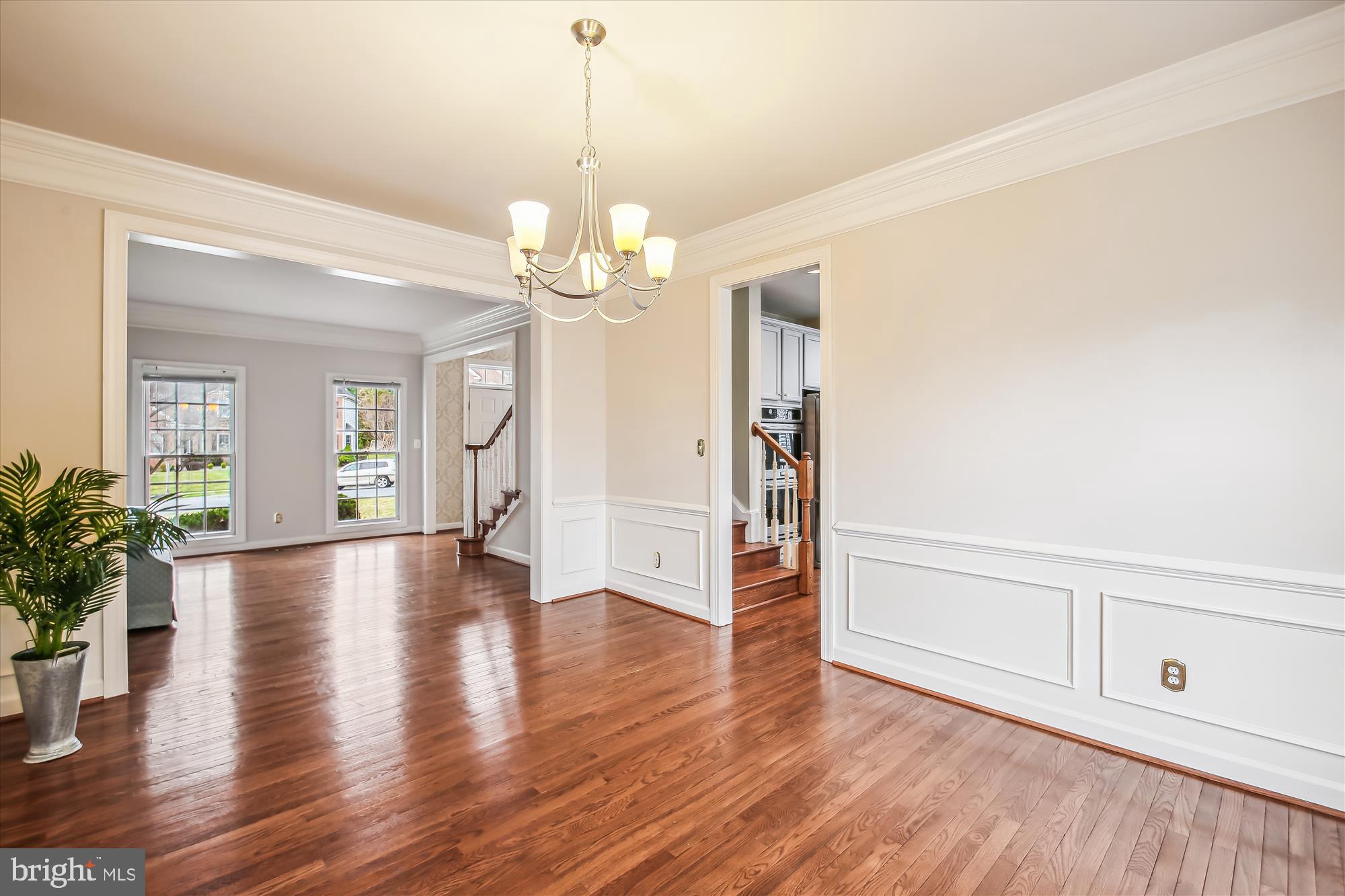 CRESTWOOD - Residential