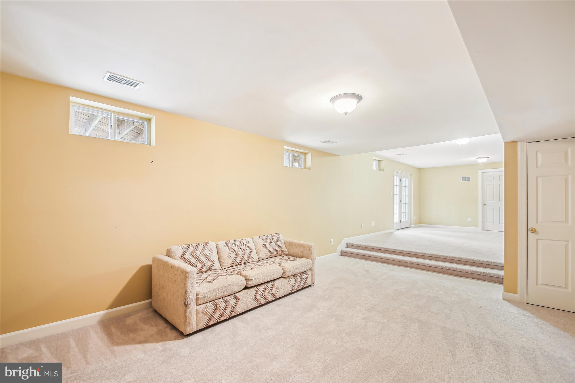 CRESTWOOD - Residential