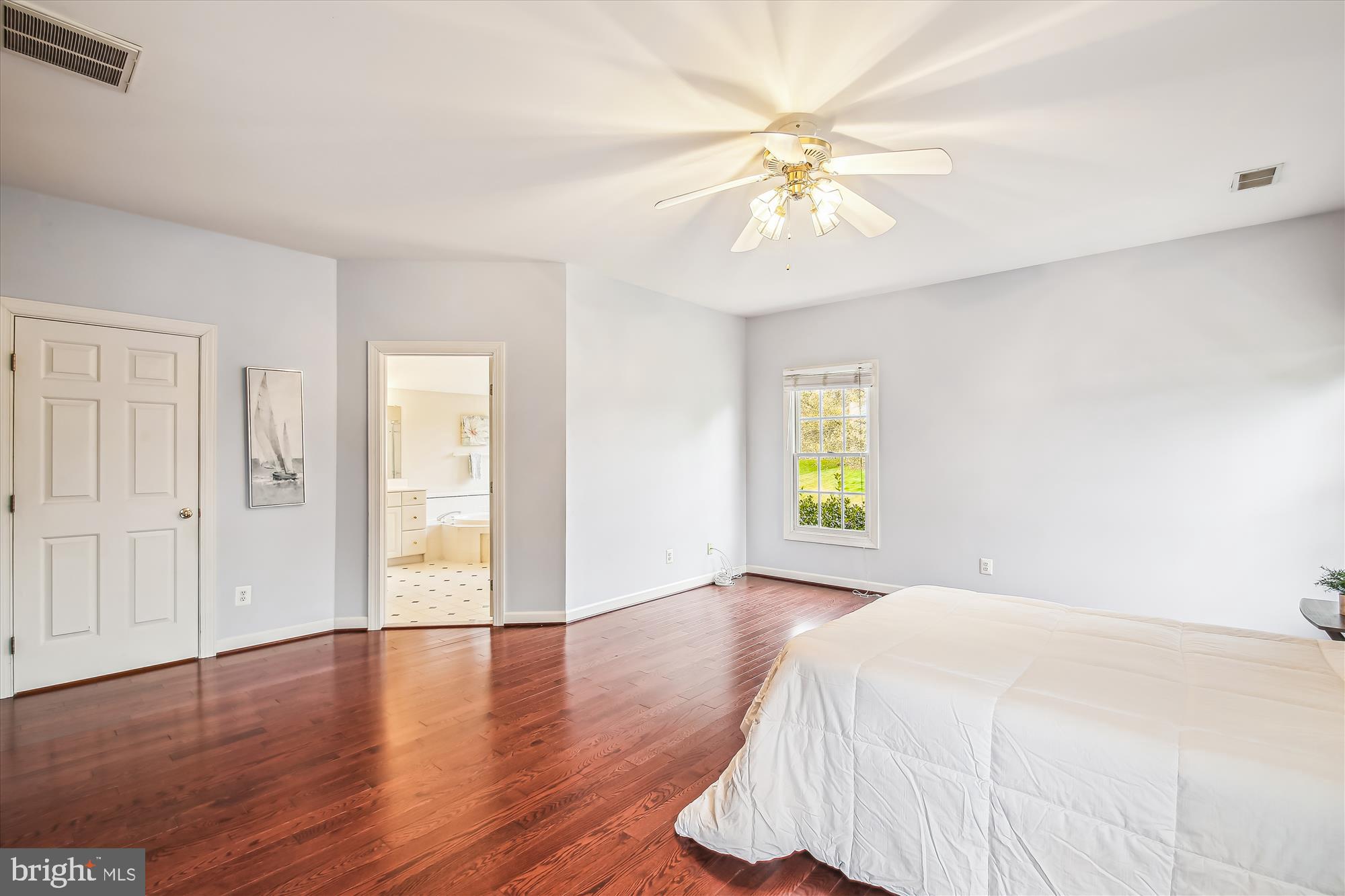 CRESTWOOD - Residential