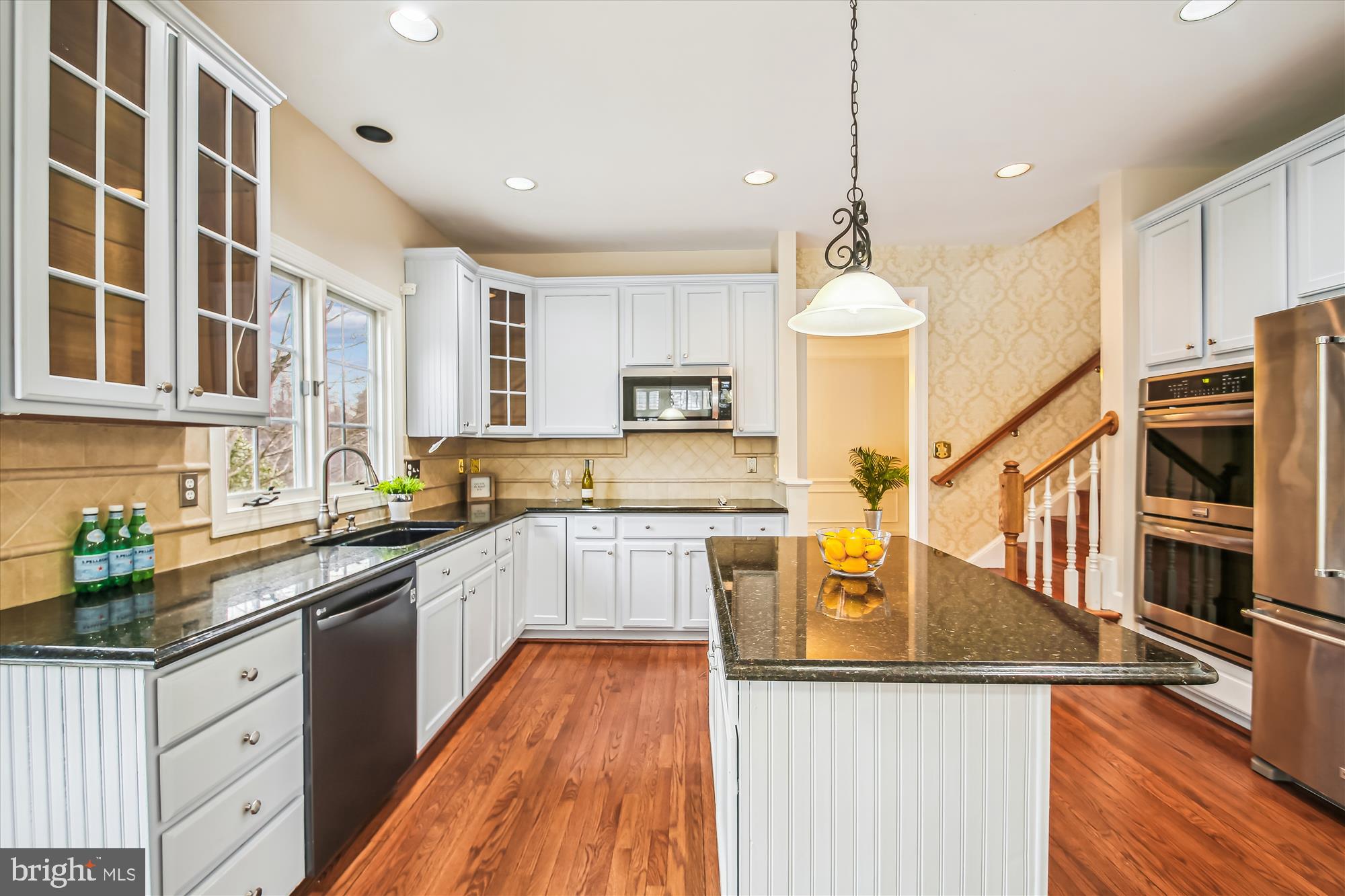 CRESTWOOD - Residential