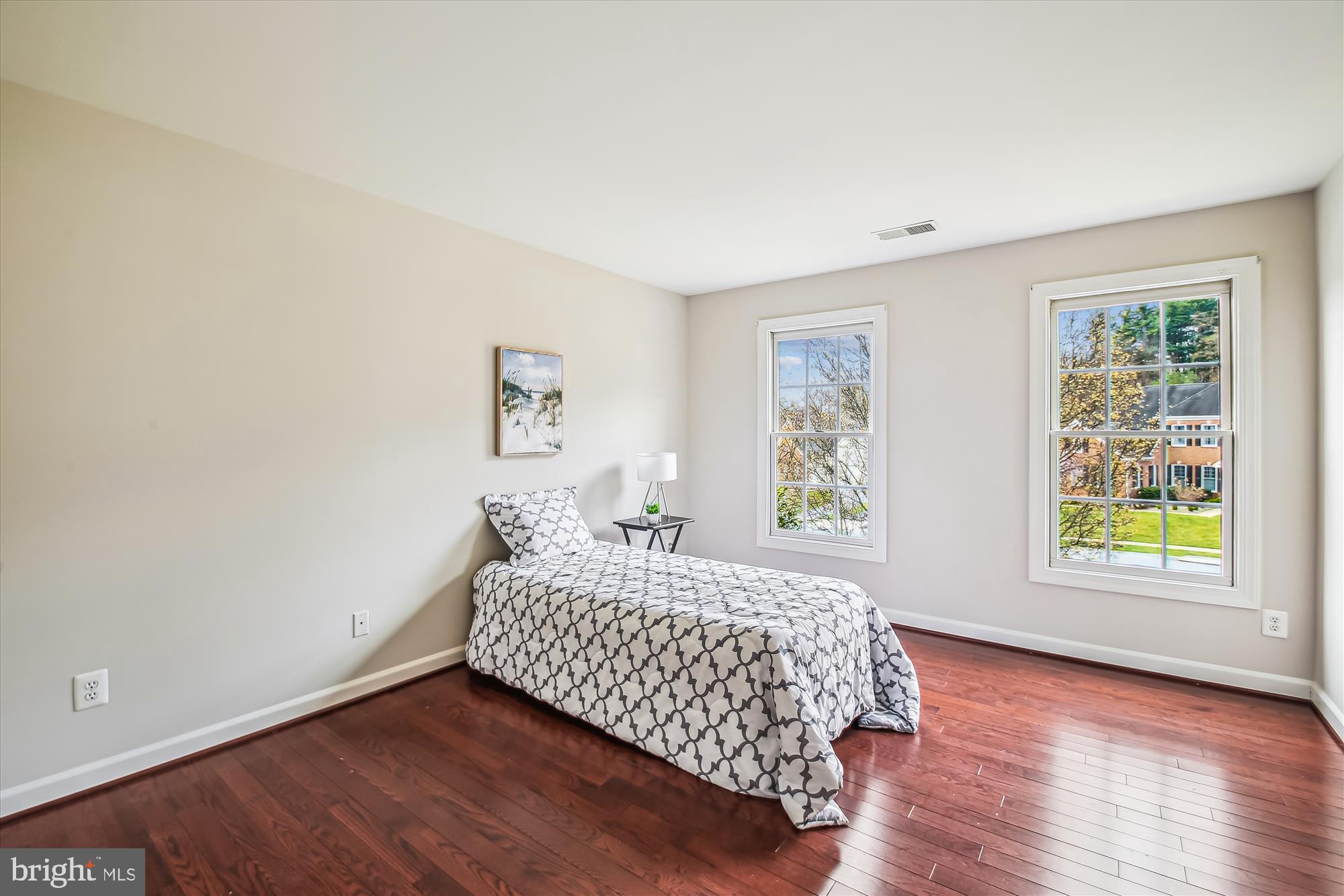 CRESTWOOD - Residential