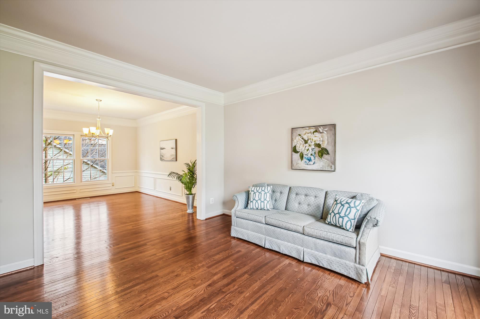 CRESTWOOD - Residential