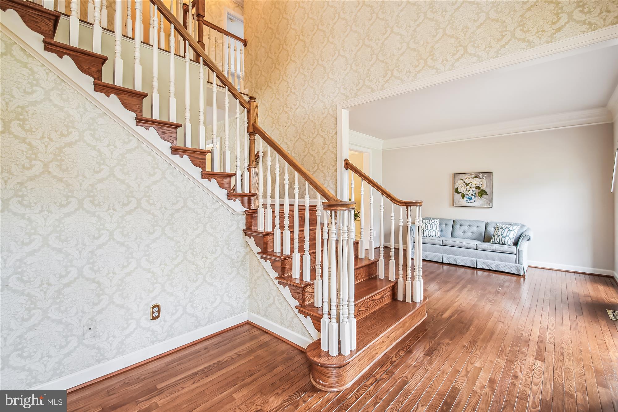 CRESTWOOD - Residential