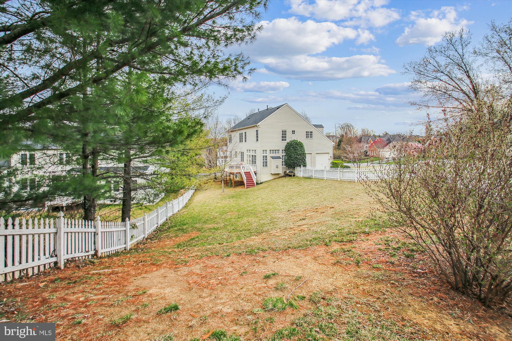 CRESTWOOD - Residential