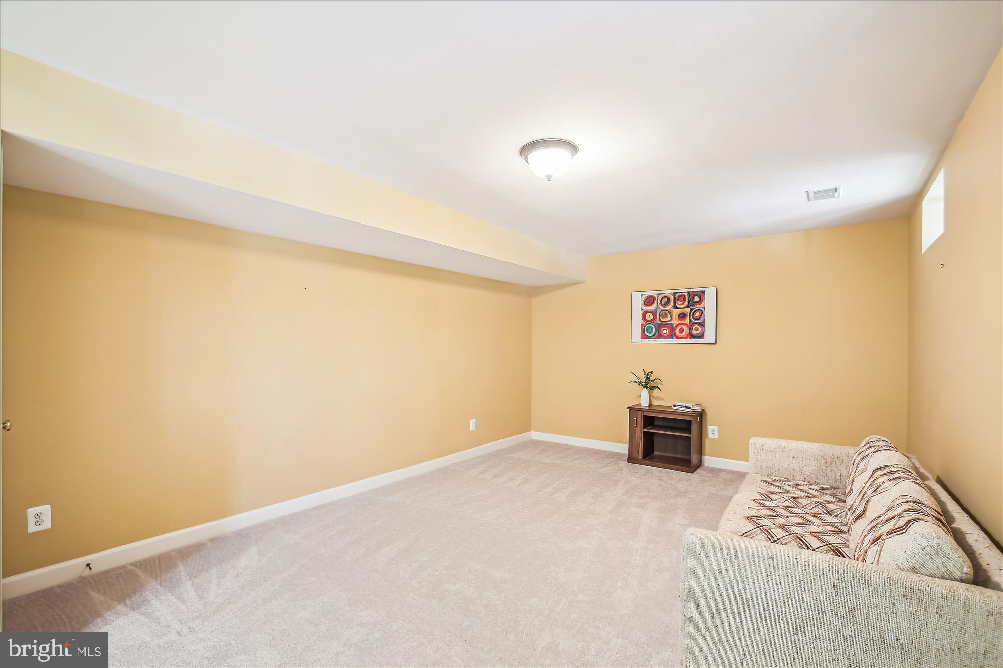 CRESTWOOD - Residential