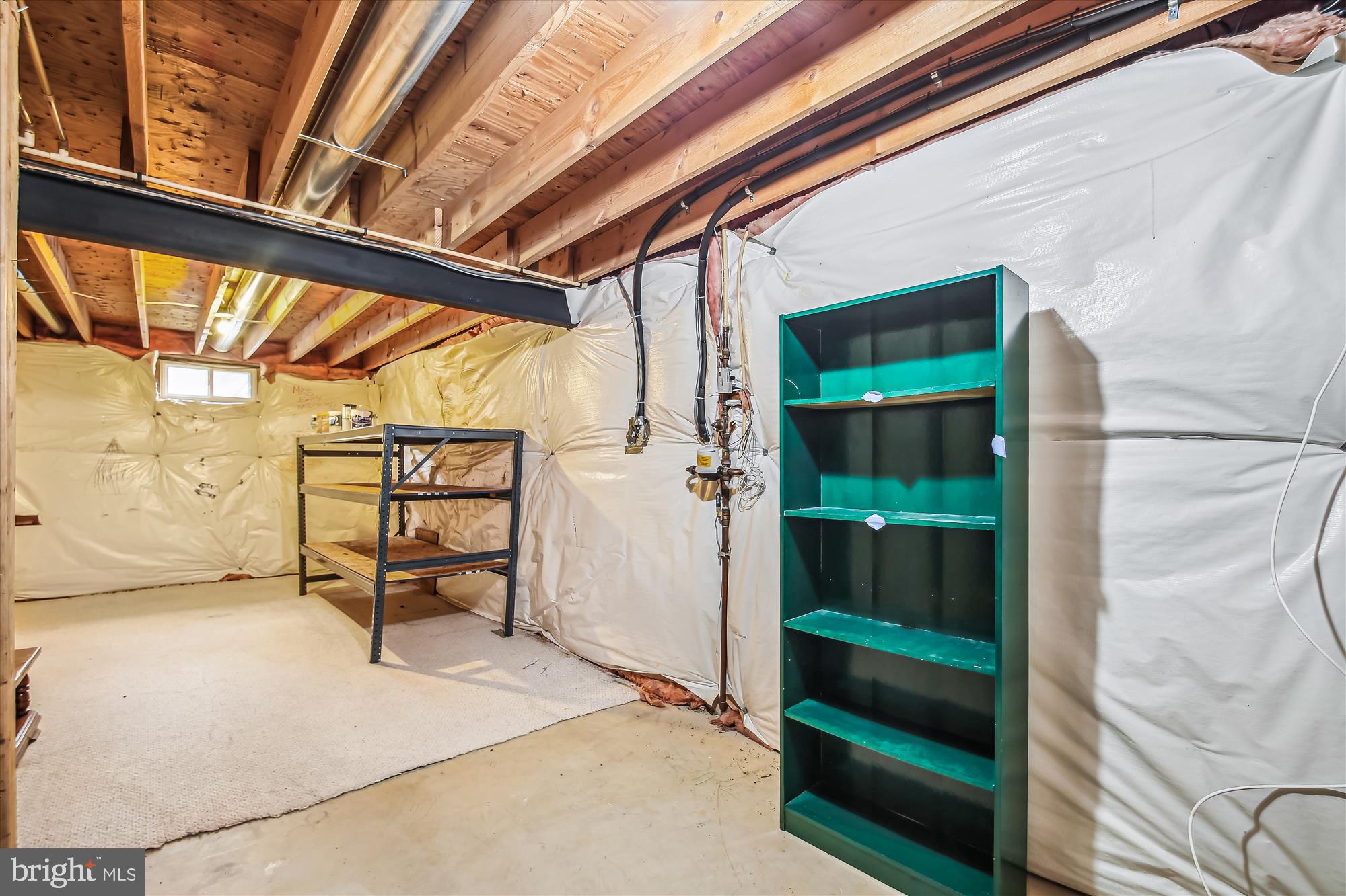 CRESTWOOD - Residential