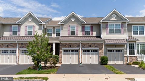 82 AUTUMN LANE SKILLMAN NJ 08558