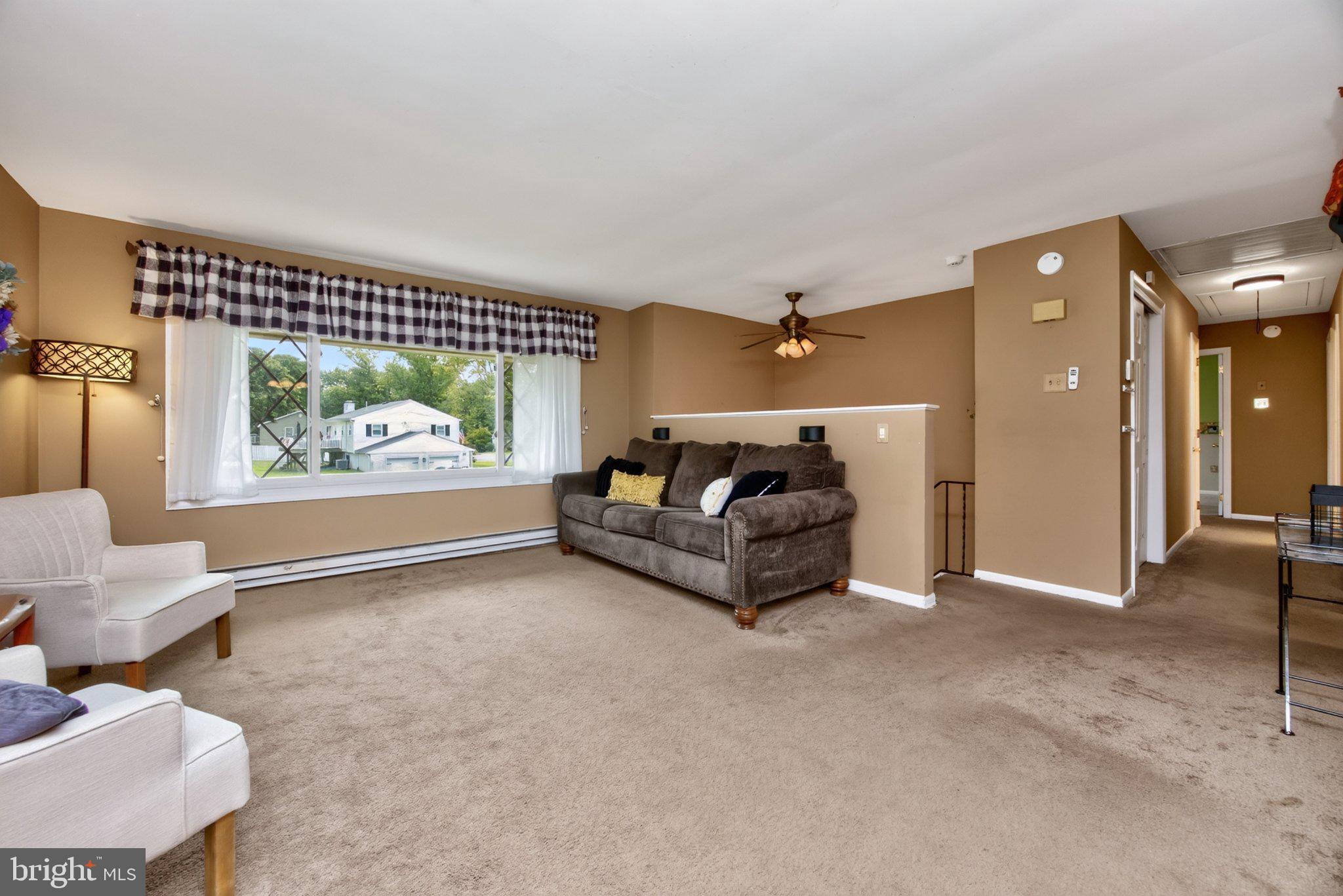 971 OAKDALE DRIVE