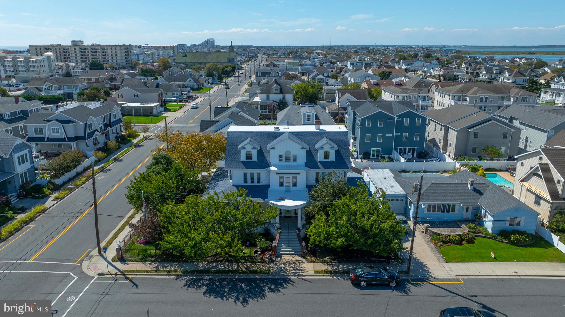 216 E FERN ROAD
