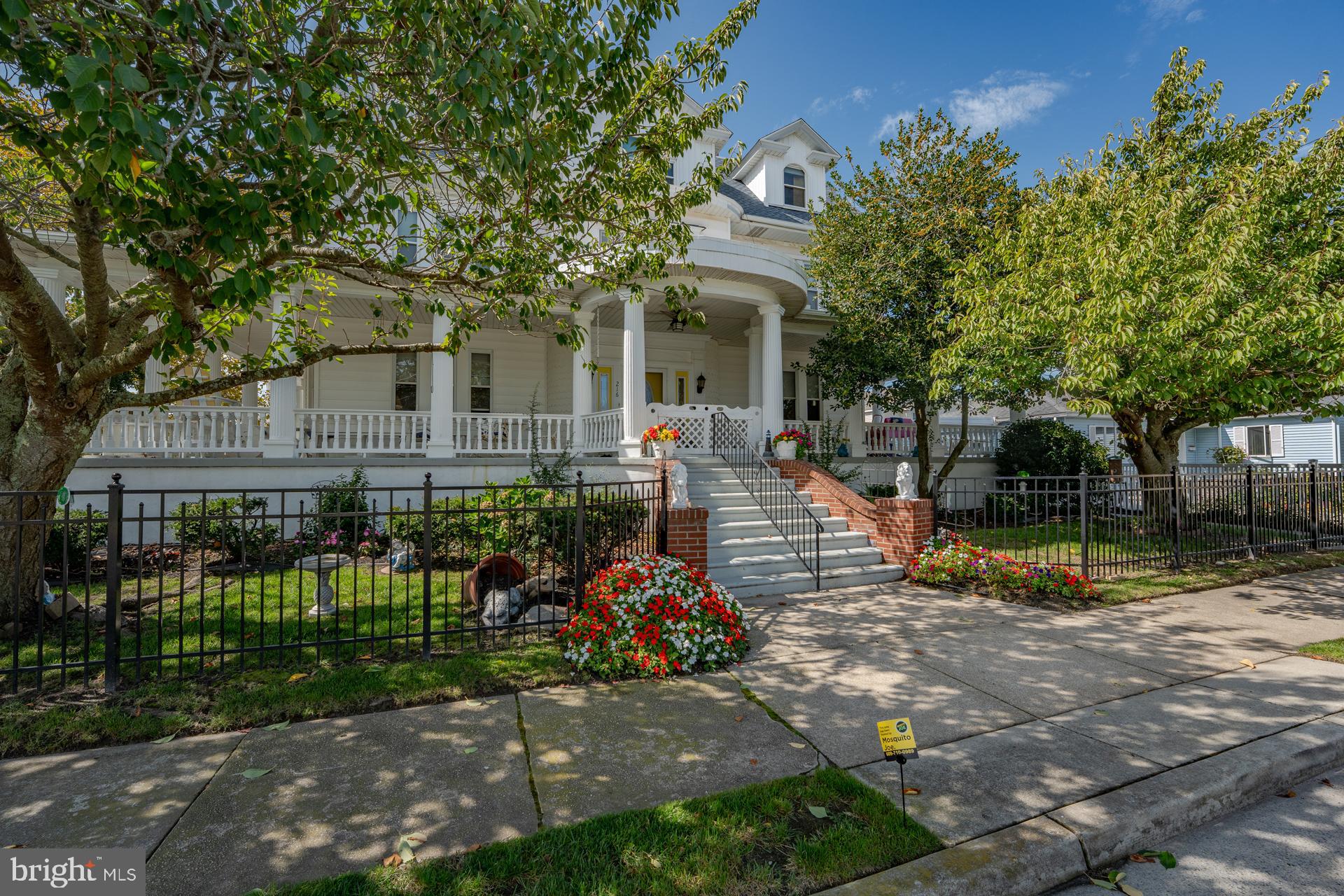 216 E FERN ROAD