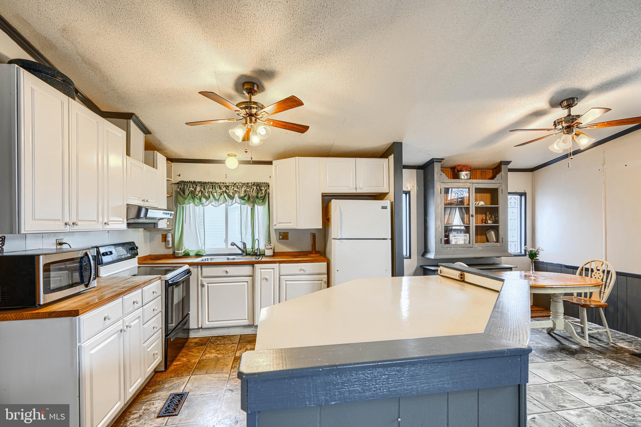 WILLIAMS ESTATES - Residential