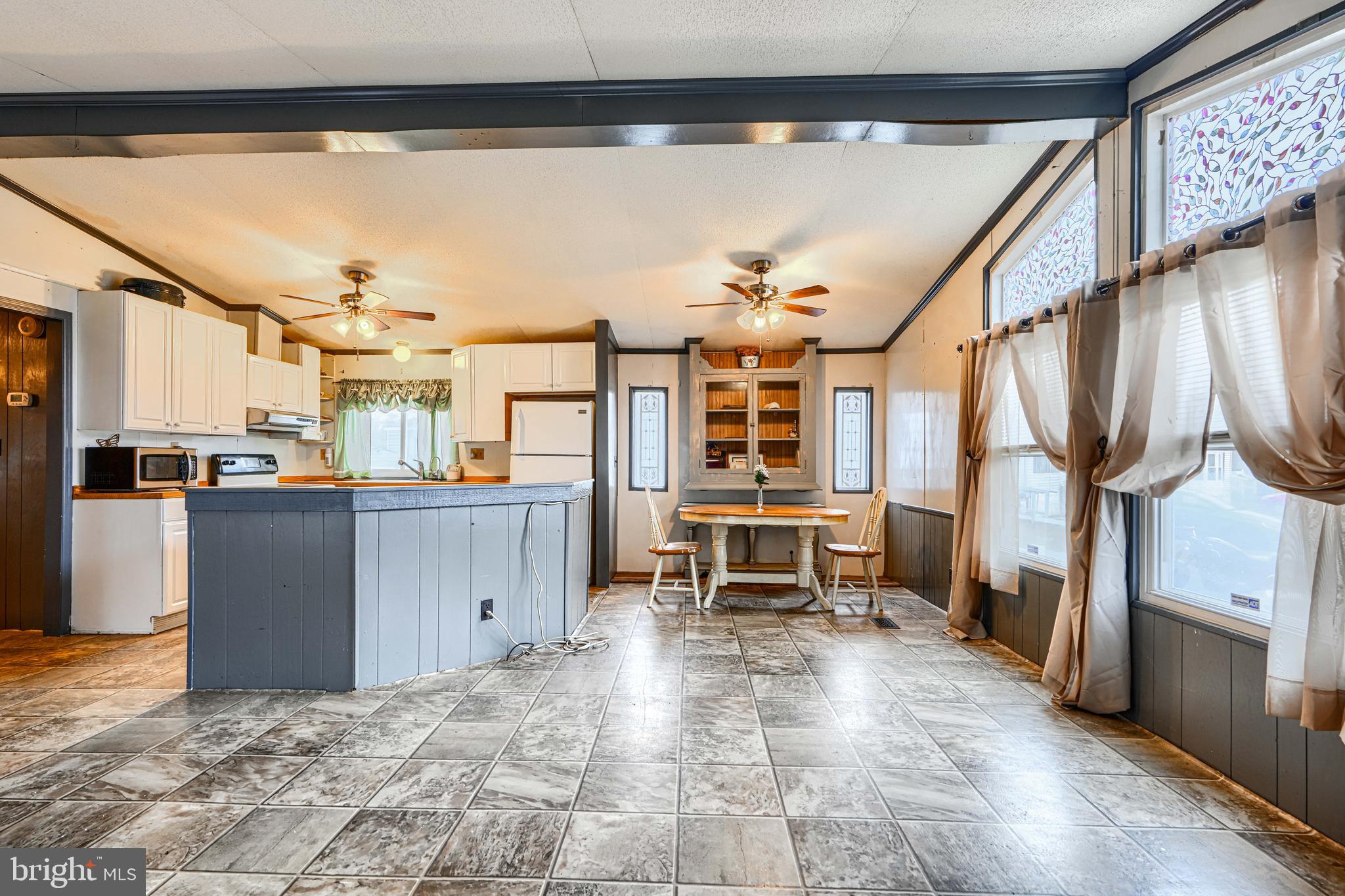 WILLIAMS ESTATES - Residential