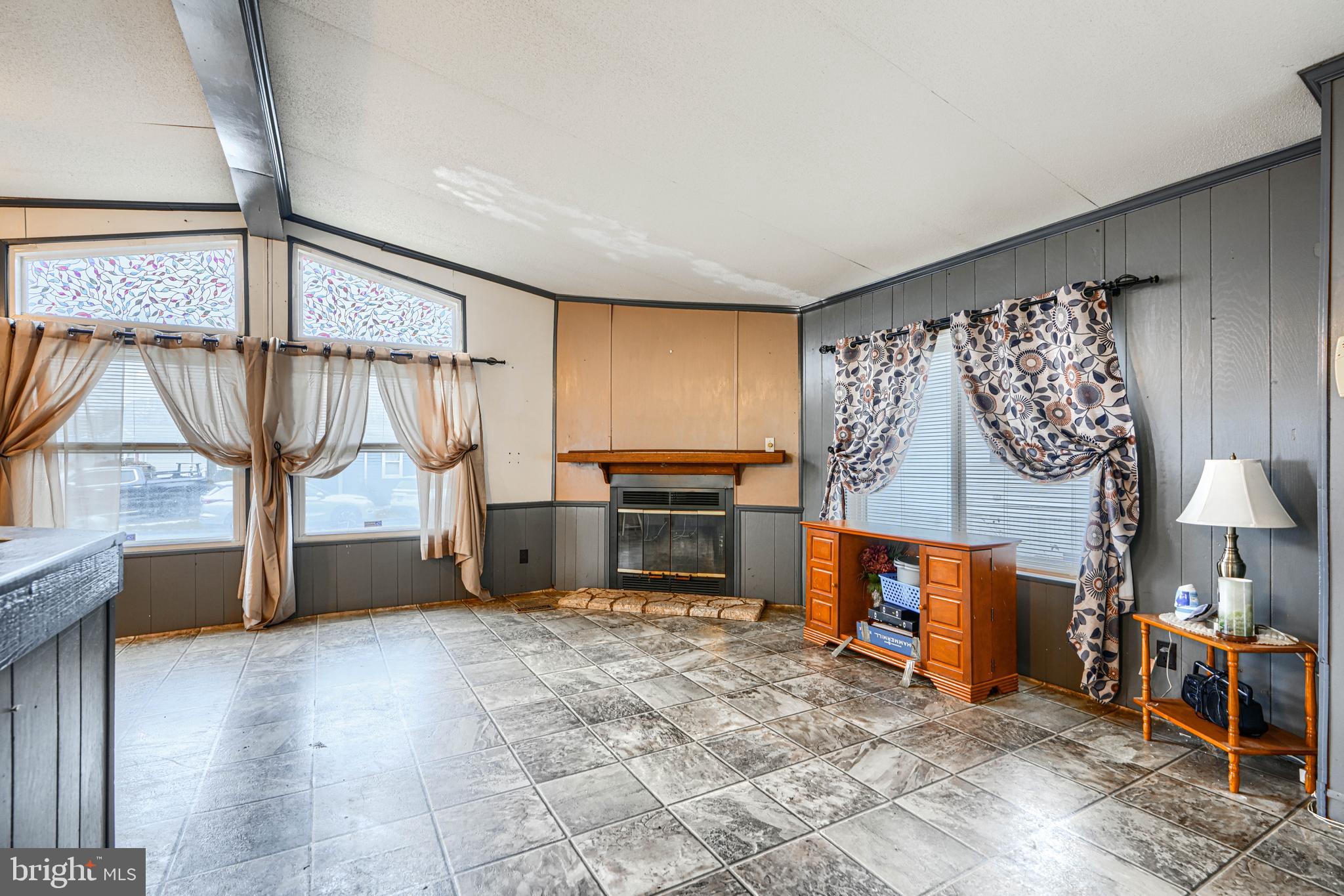 WILLIAMS ESTATES - Residential