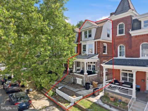 Townhouse For Sale - 226 S Madison Street<br/> ALLENTOWN, PA 18102