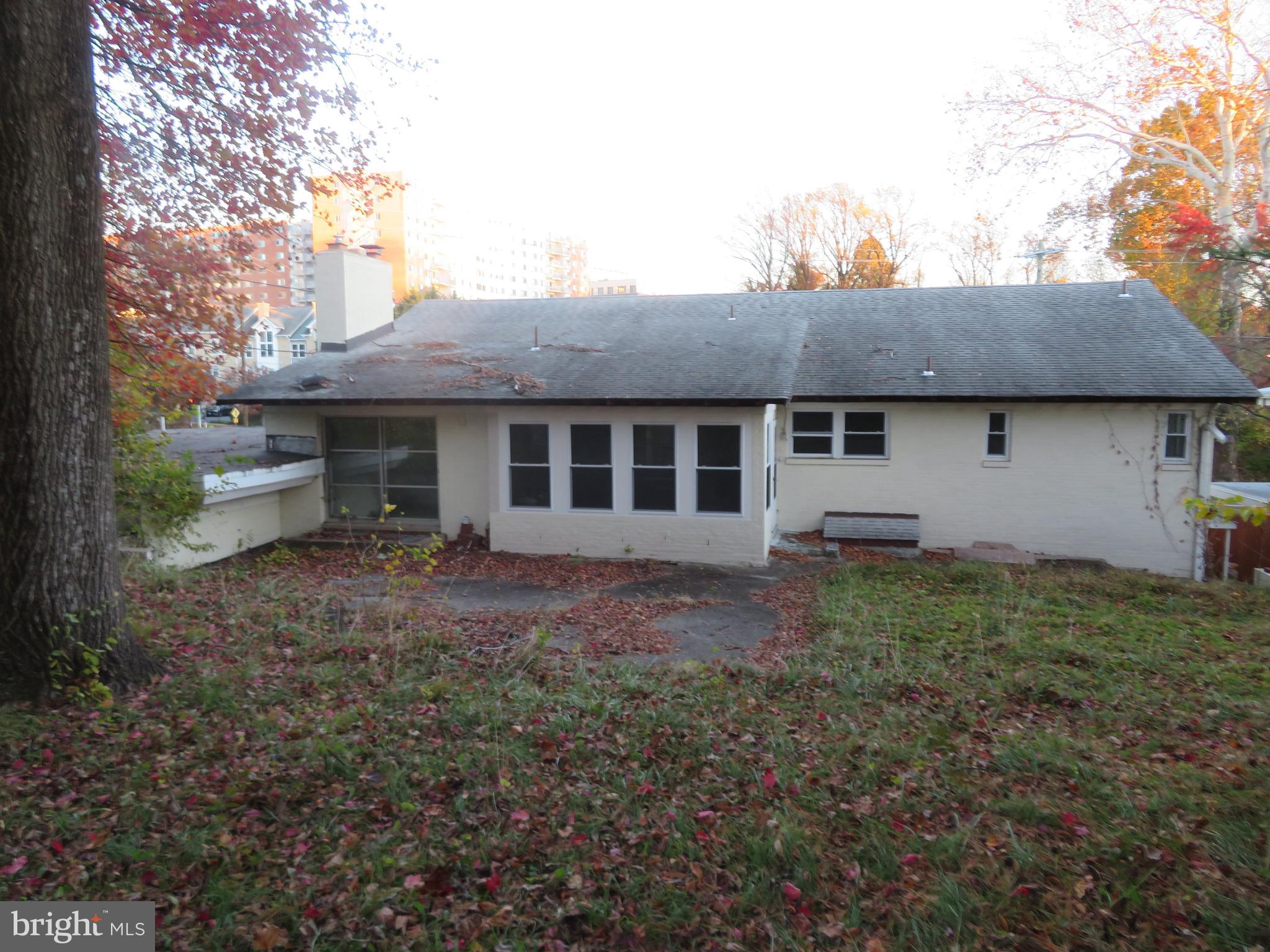 1601 NORTH PORTAL DRIVE NW