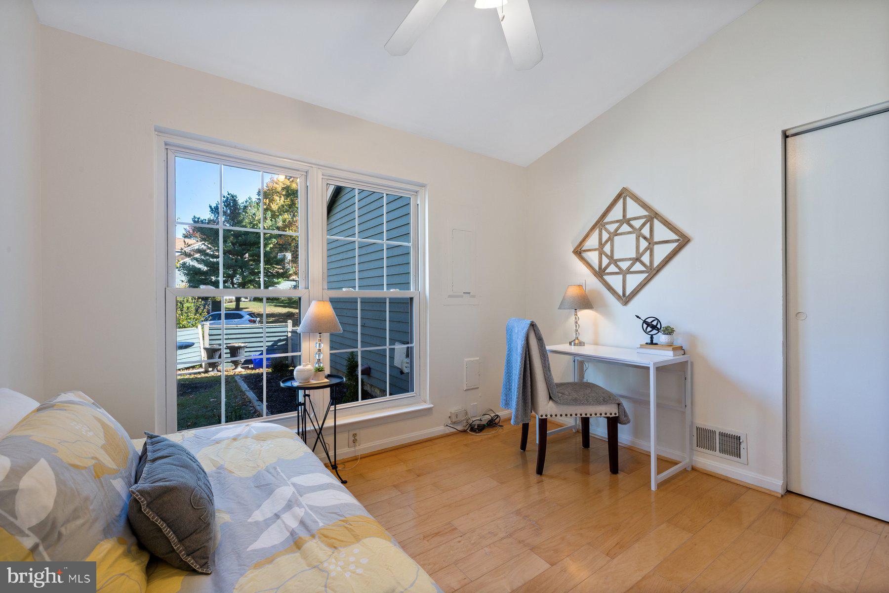 MARINERS POINT - Residential