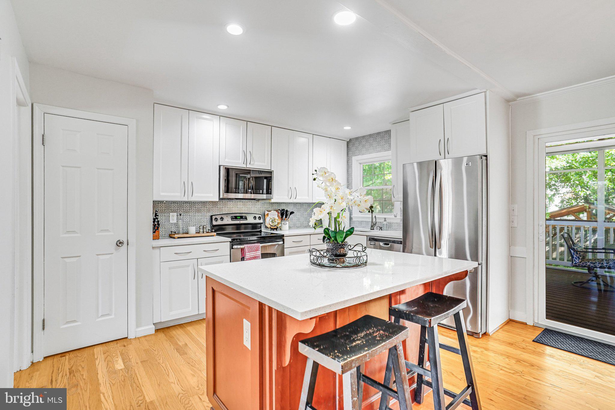 STRATFORD ON THE POTOMAC - Residential