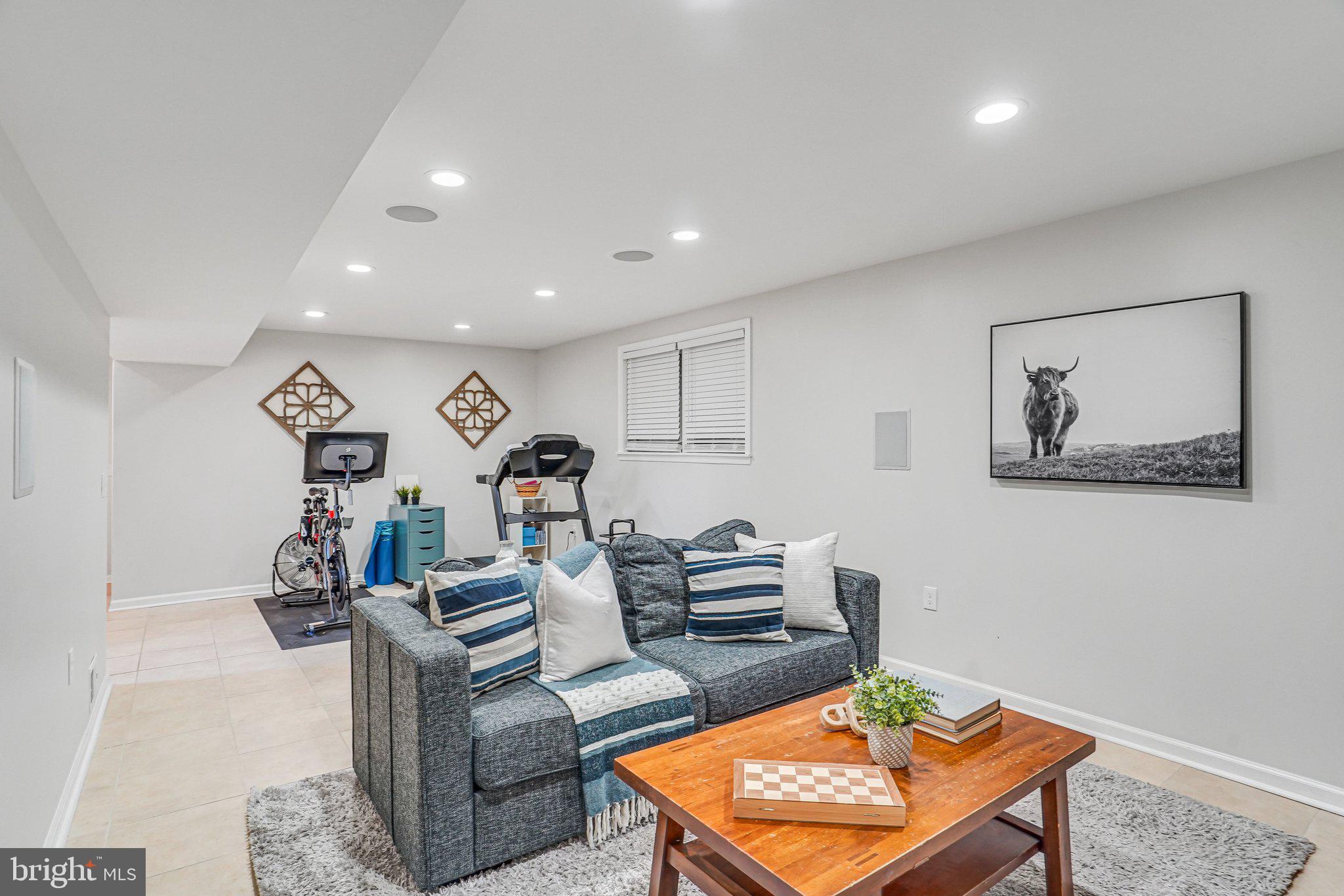 STRATFORD ON THE POTOMAC - Residential
