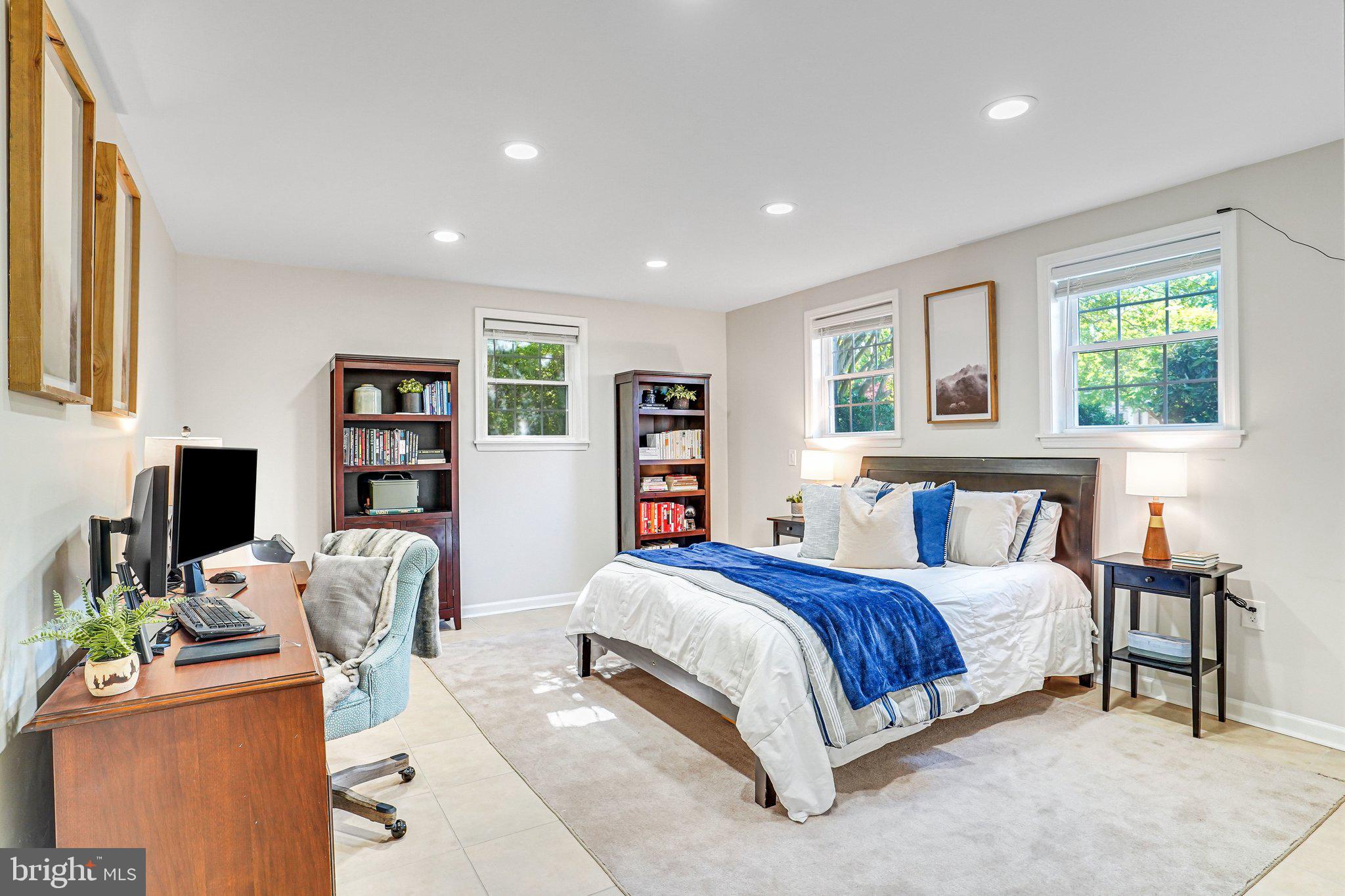 STRATFORD ON THE POTOMAC - Residential