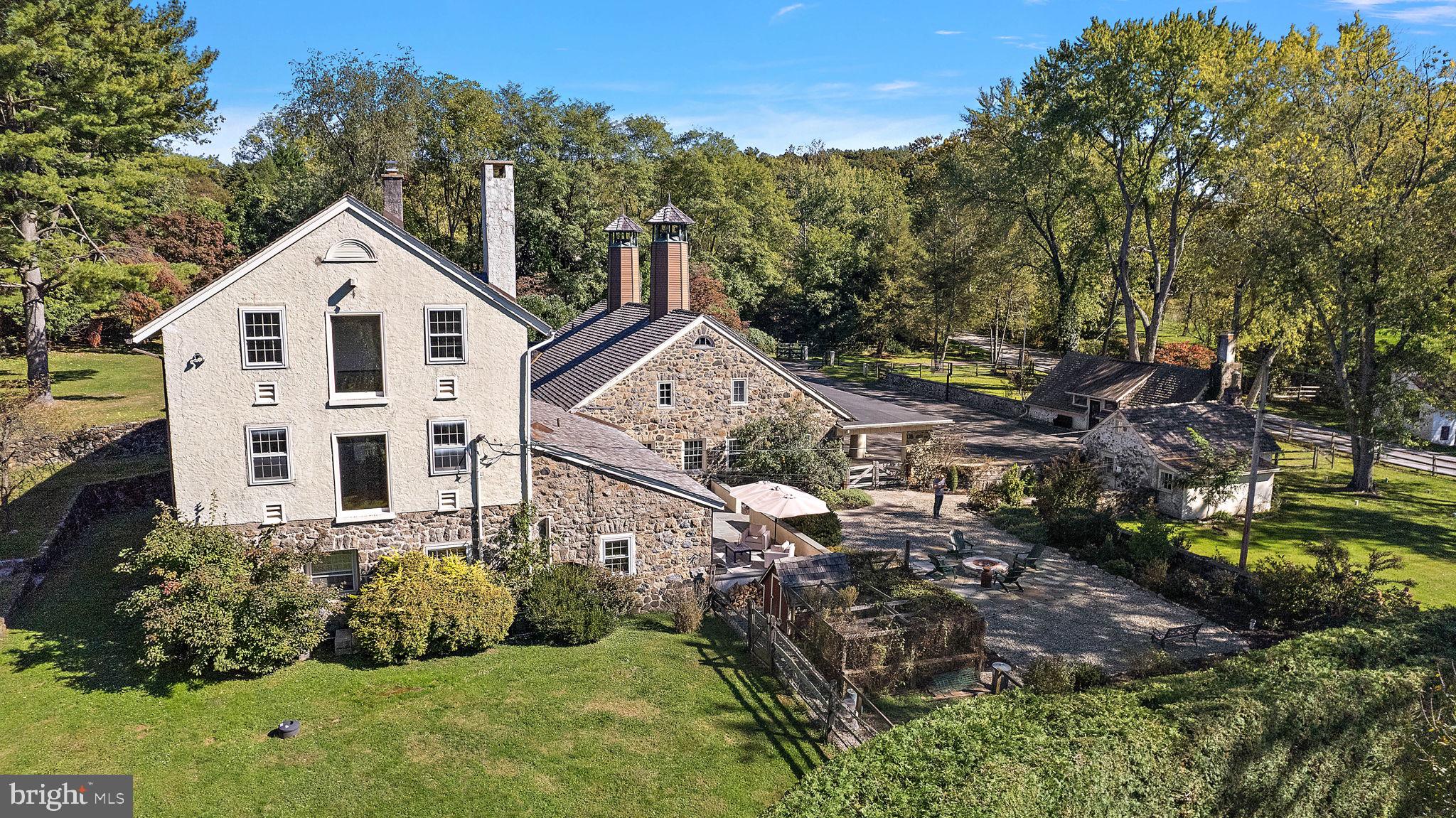 RADNOR HUNT - Residential