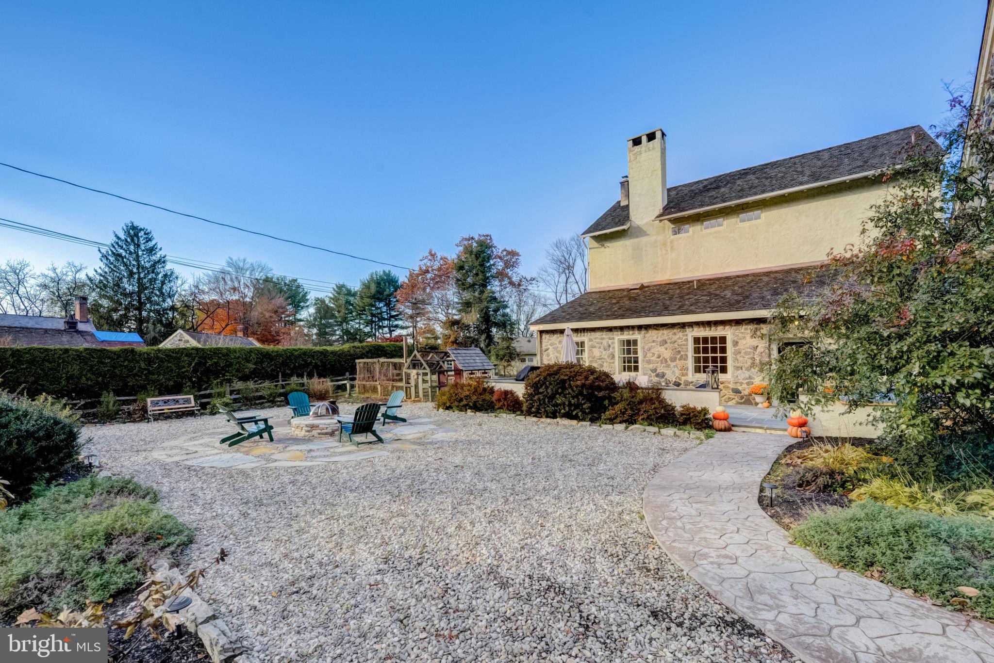 RADNOR HUNT - Residential