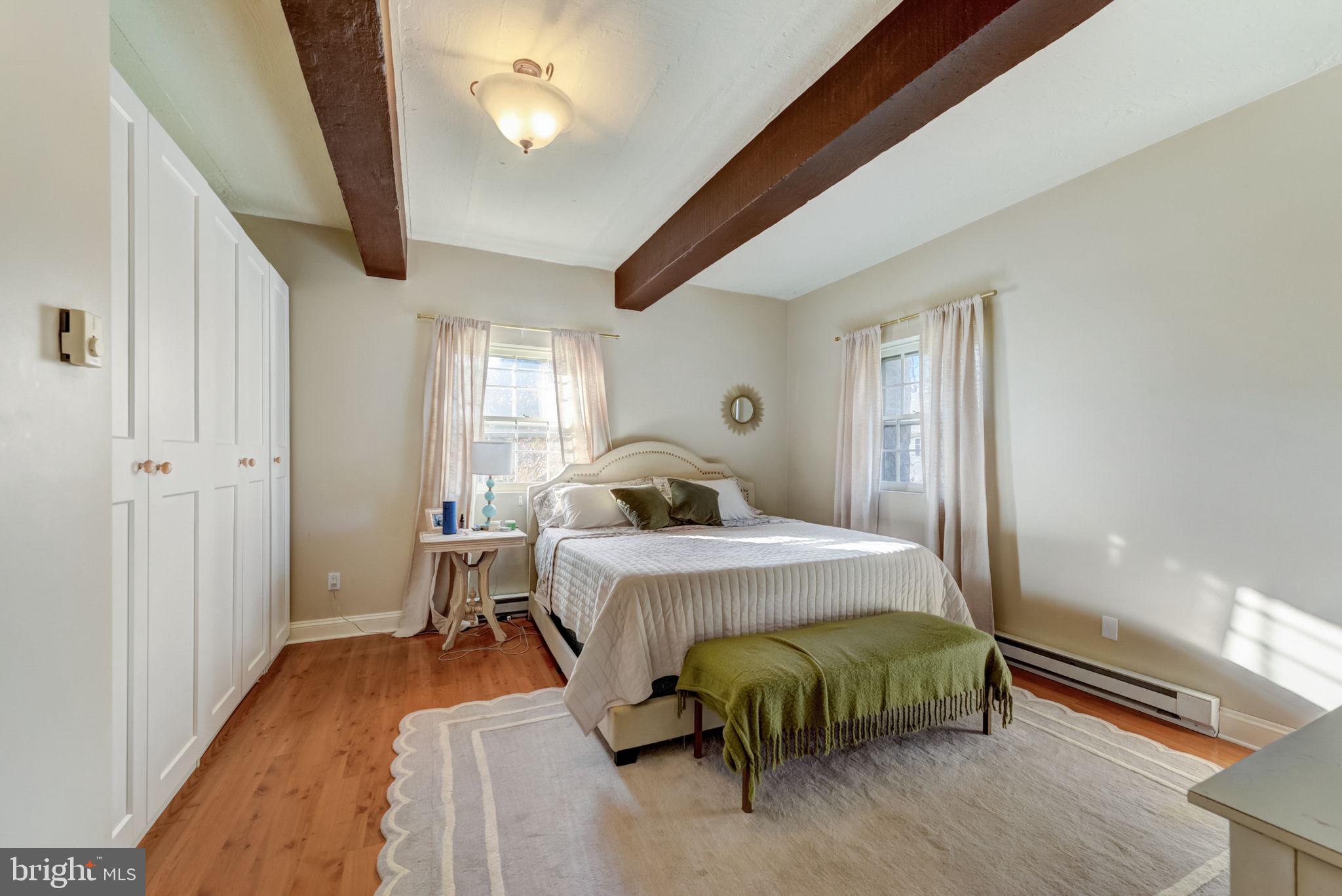 RADNOR HUNT - Residential