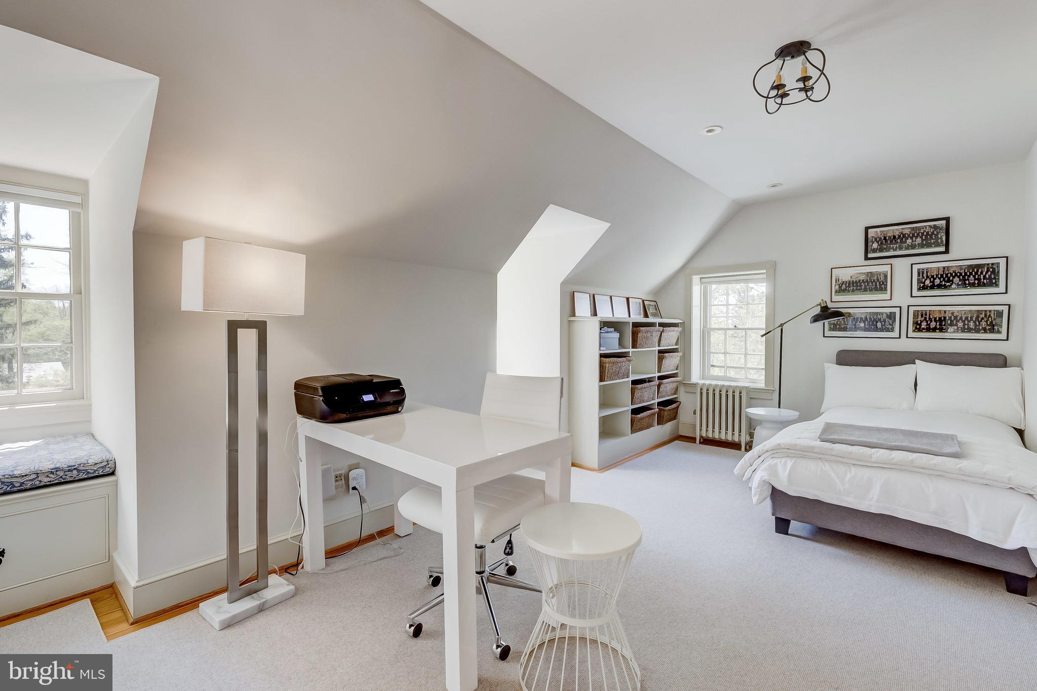 RUXTON - Residential