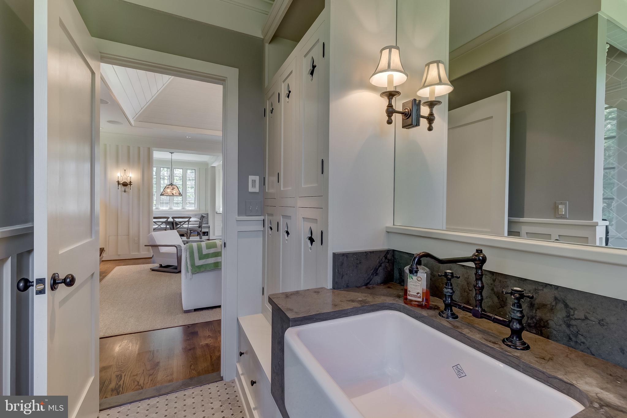 RUXTON - Residential