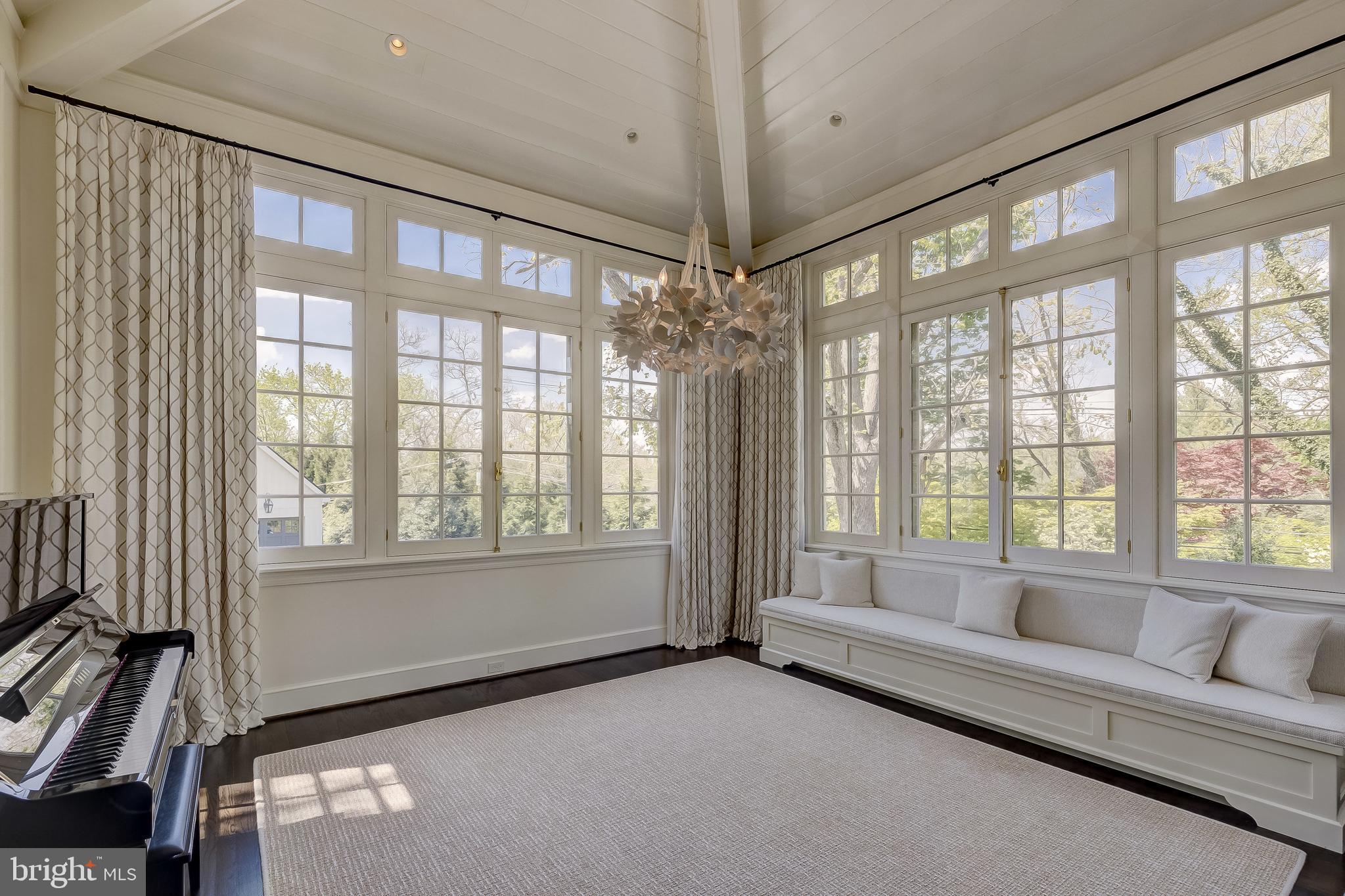 RUXTON - Residential