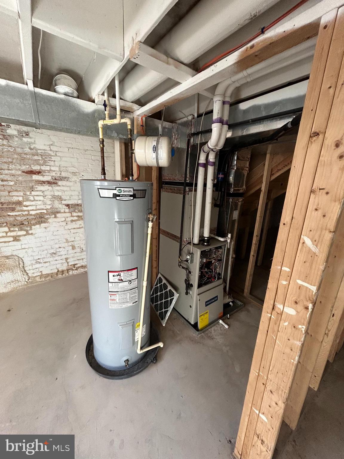 CHARLES VILLAGE - Residential