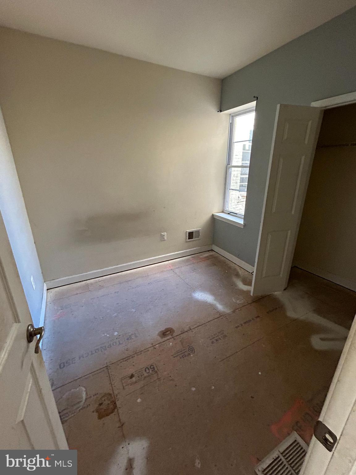 CHARLES VILLAGE - Residential