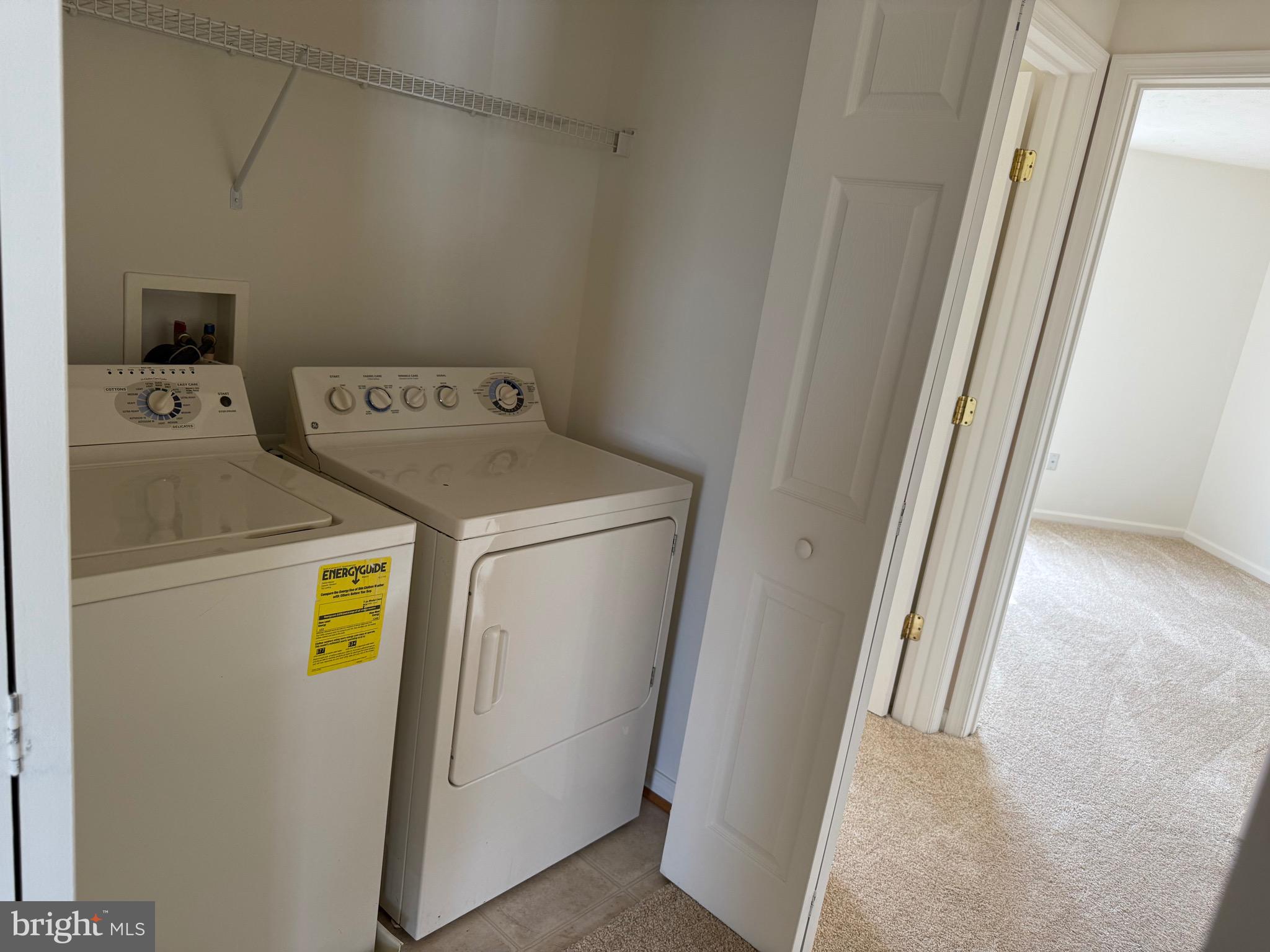 VILLAGE OF MILL RUN - Residential Lease