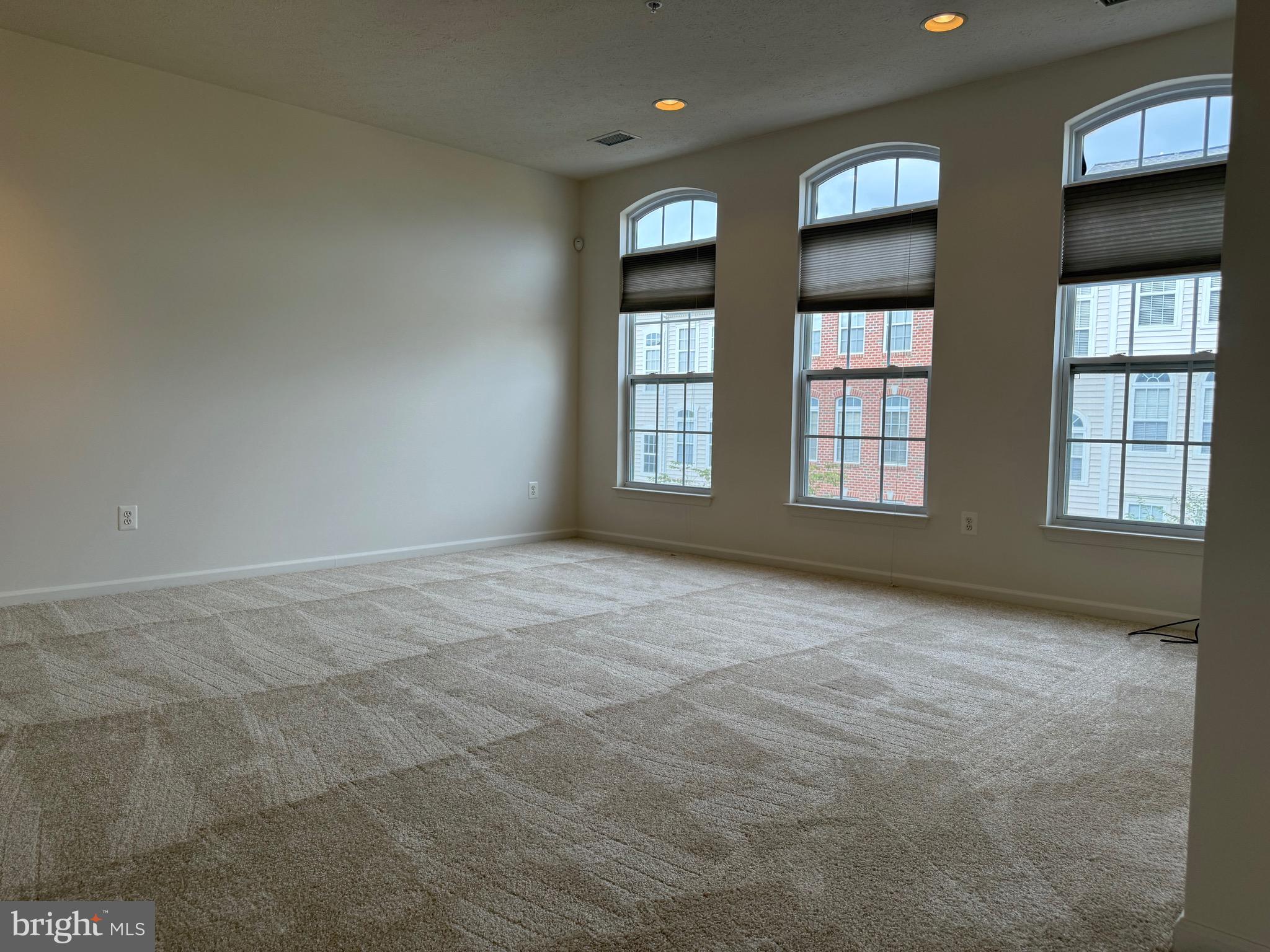 VILLAGE OF MILL RUN - Residential Lease