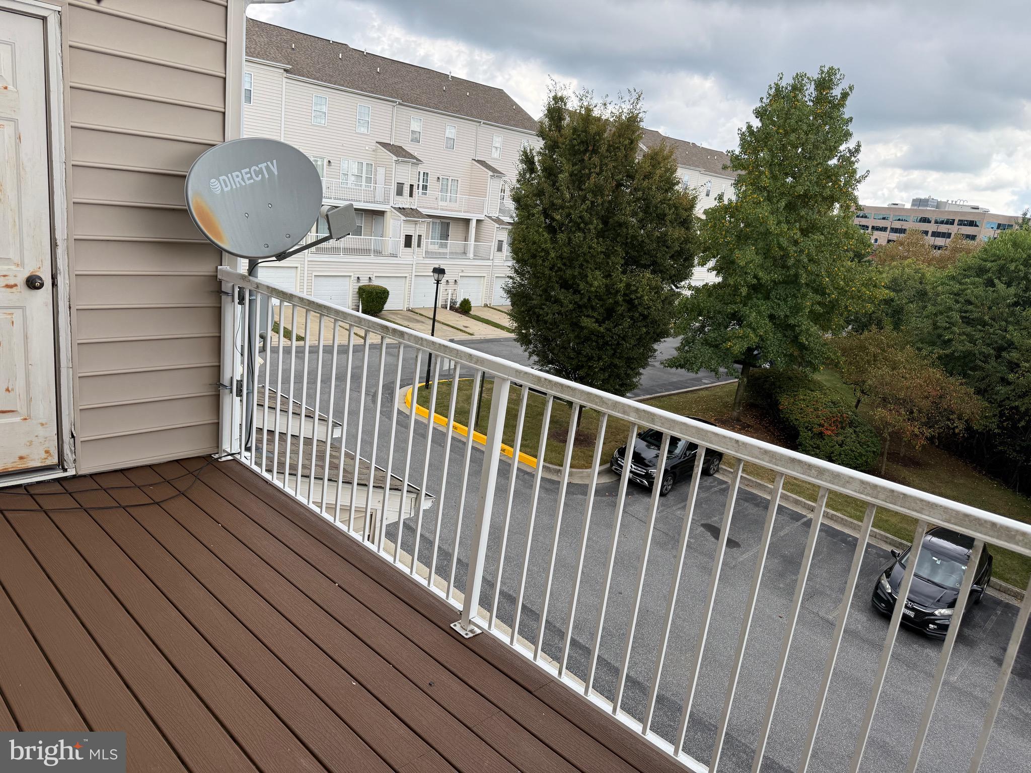 VILLAGE OF MILL RUN - Residential Lease