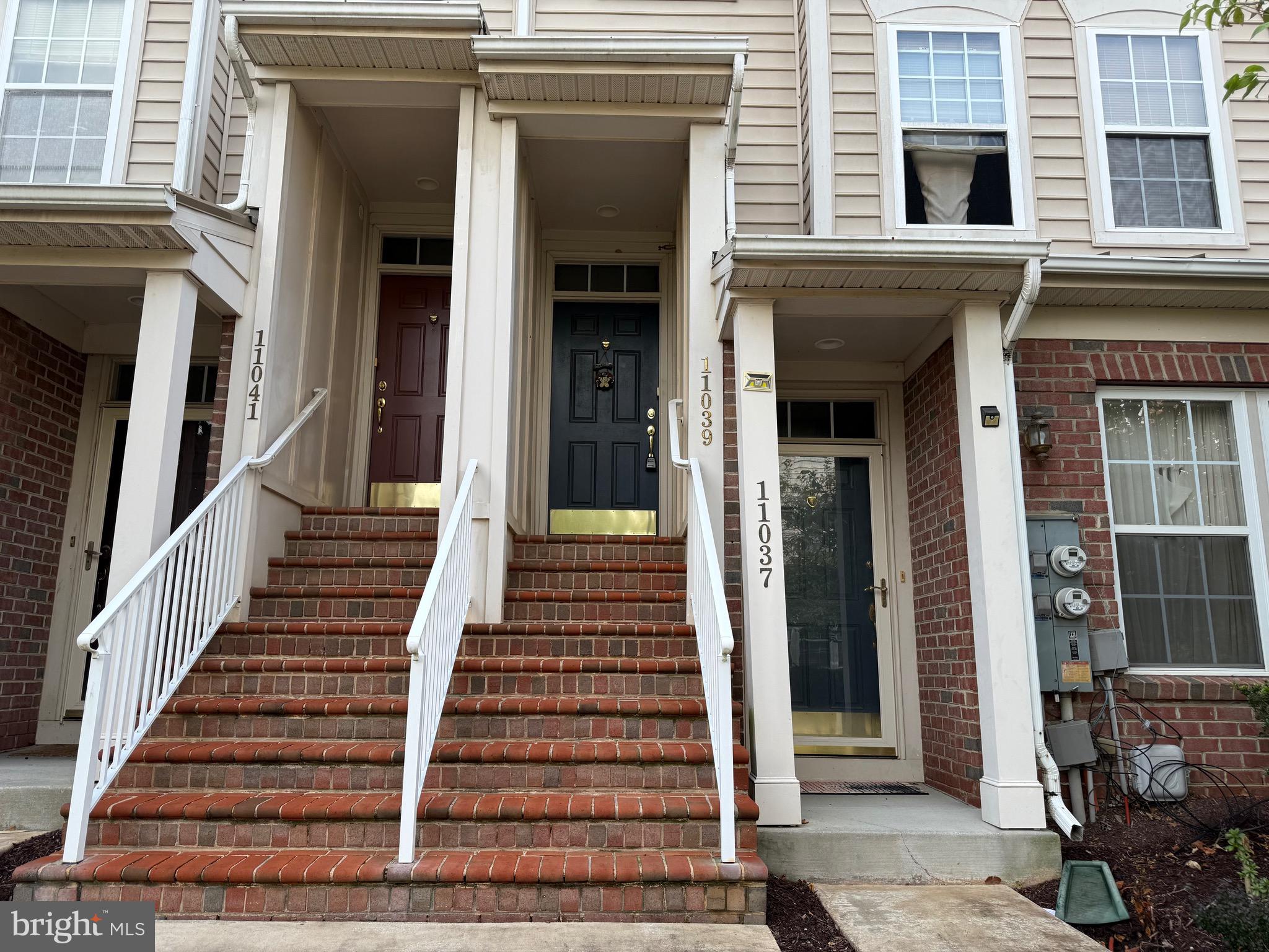 VILLAGE OF MILL RUN - Residential Lease