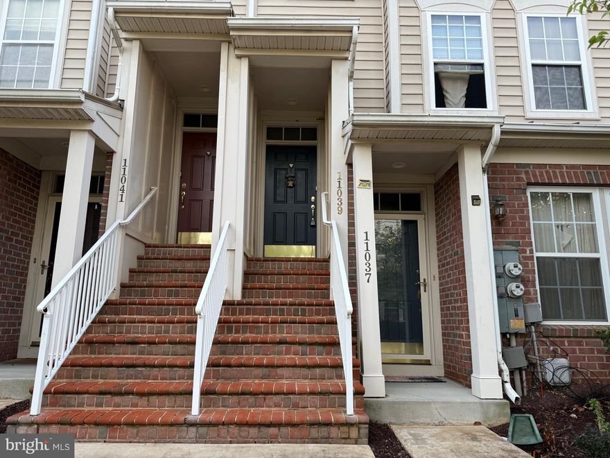 Amazing townhome with rear garage!! Back with more improvements!! Brand new carpet, new shades, fresh paint, professionally cleaned. Ready for the new tenants, available immediately!! NO PETS.