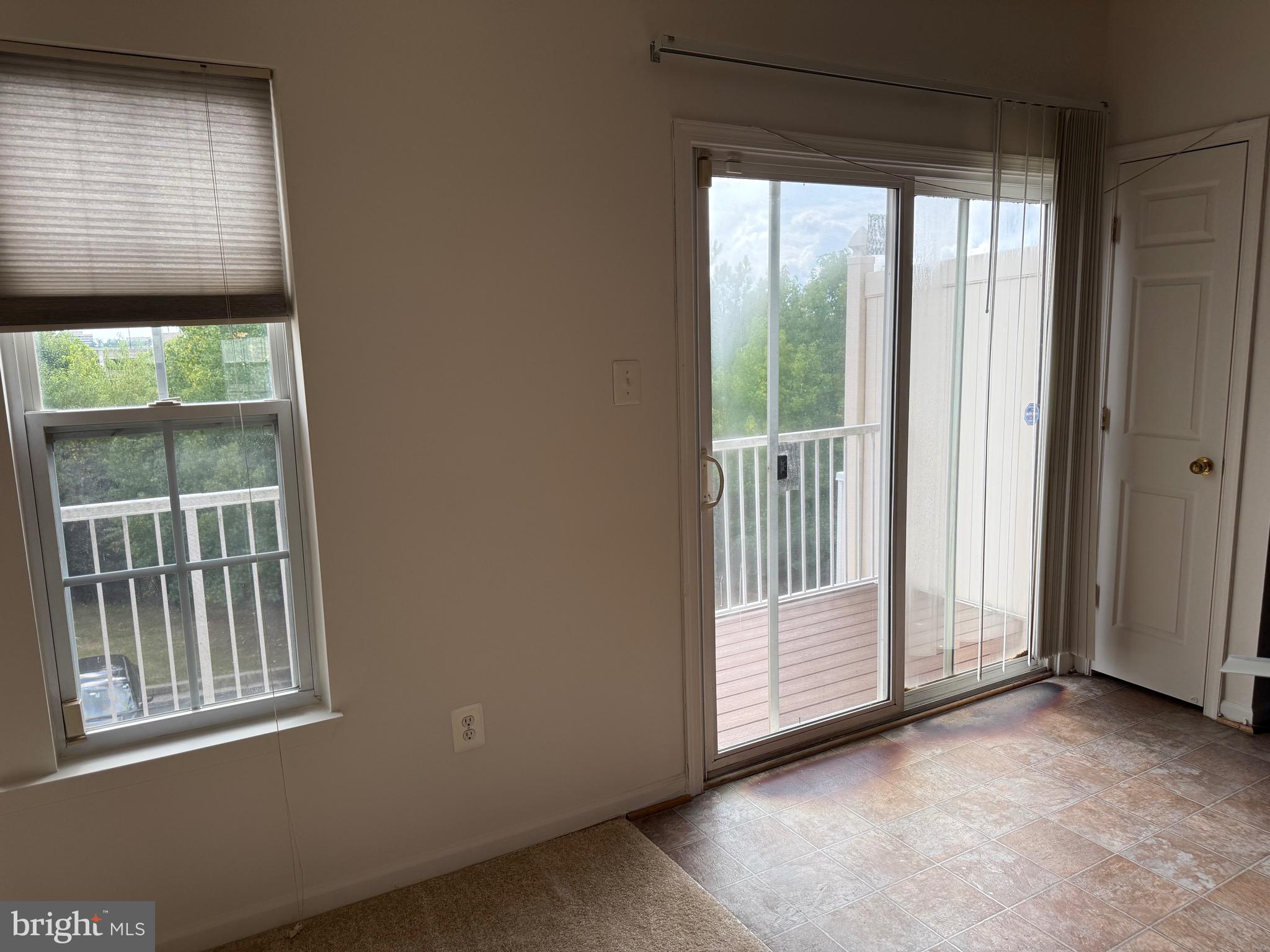 VILLAGE OF MILL RUN - Residential Lease