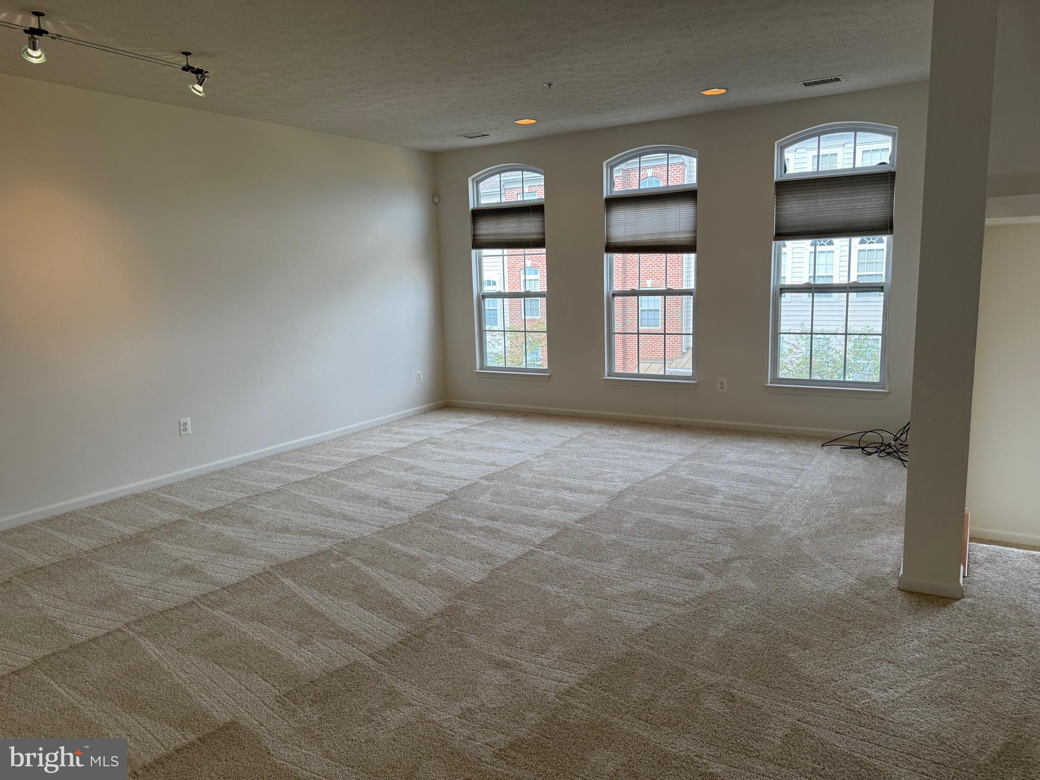 VILLAGE OF MILL RUN - Residential Lease