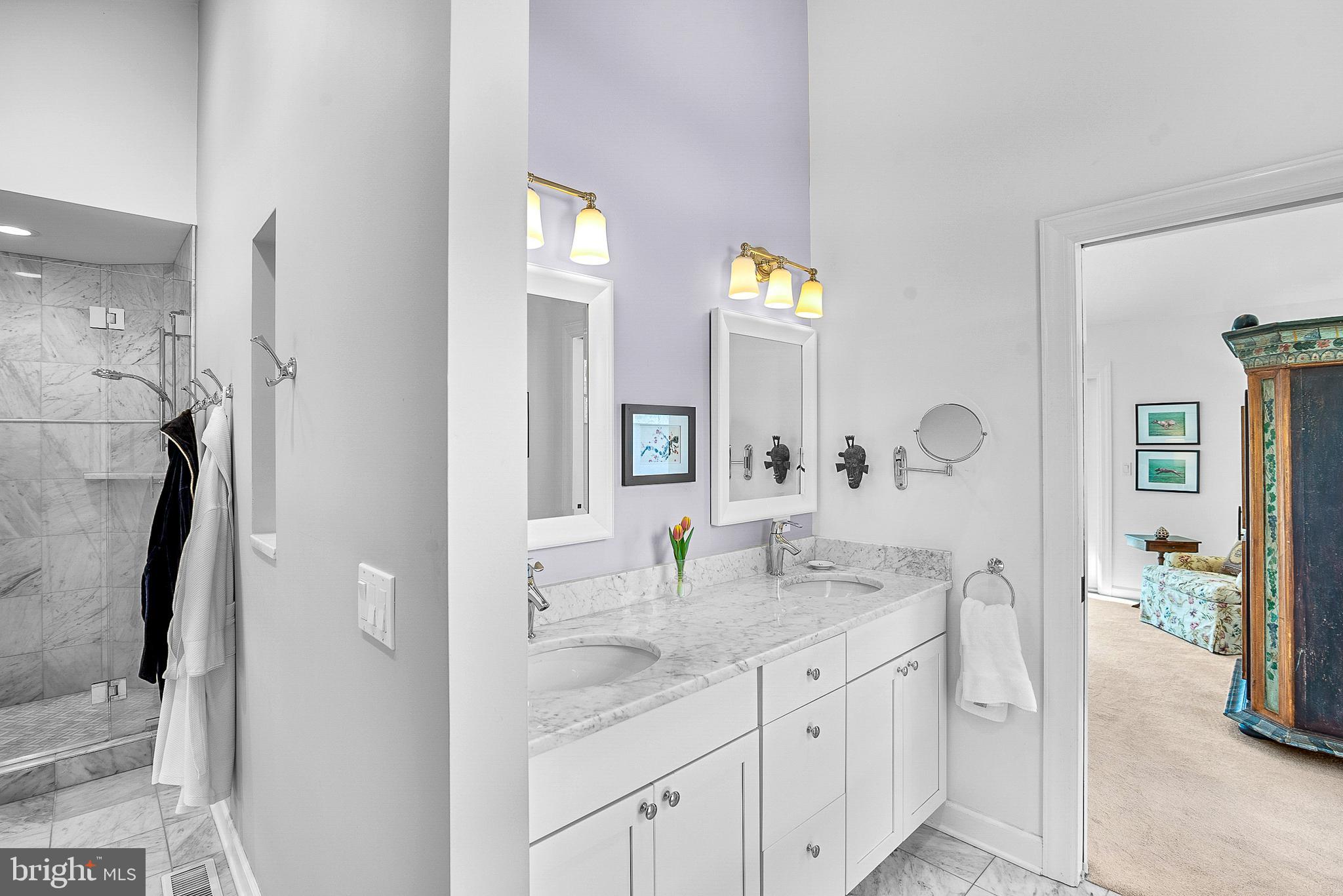 PIRATES COVE - Residential