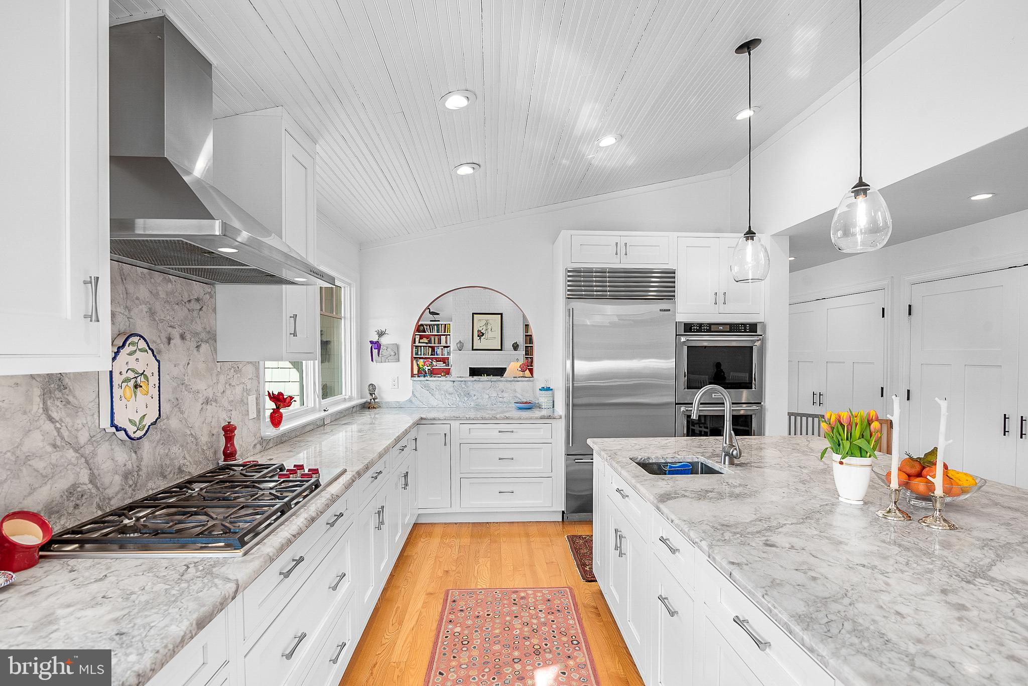 PIRATES COVE - Residential