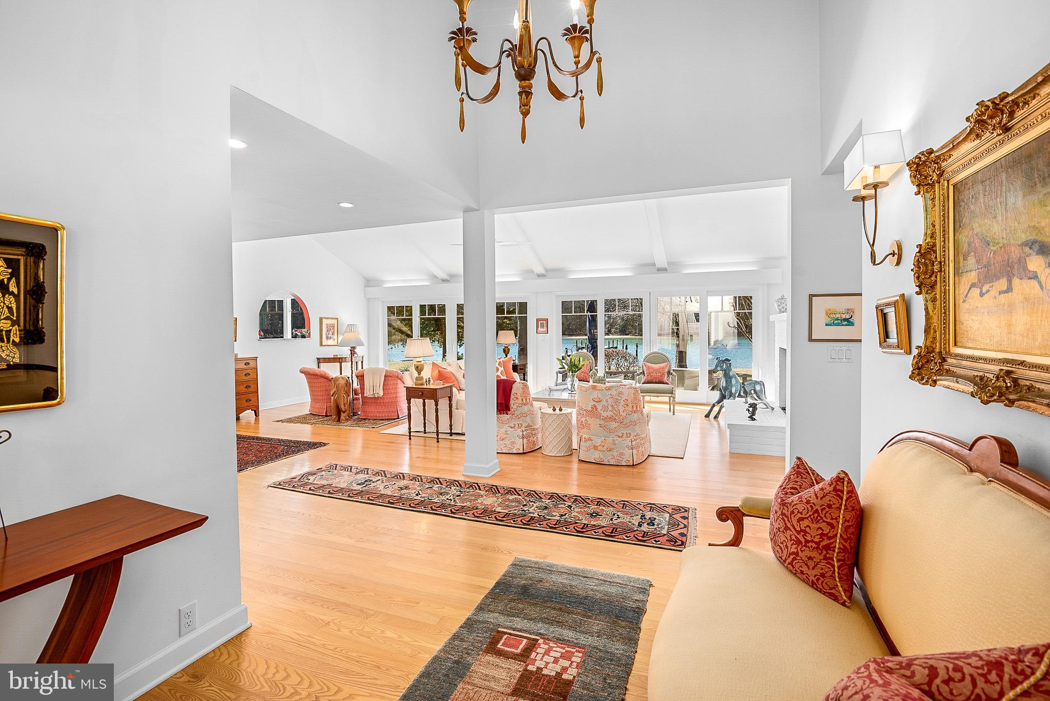 PIRATES COVE - Residential