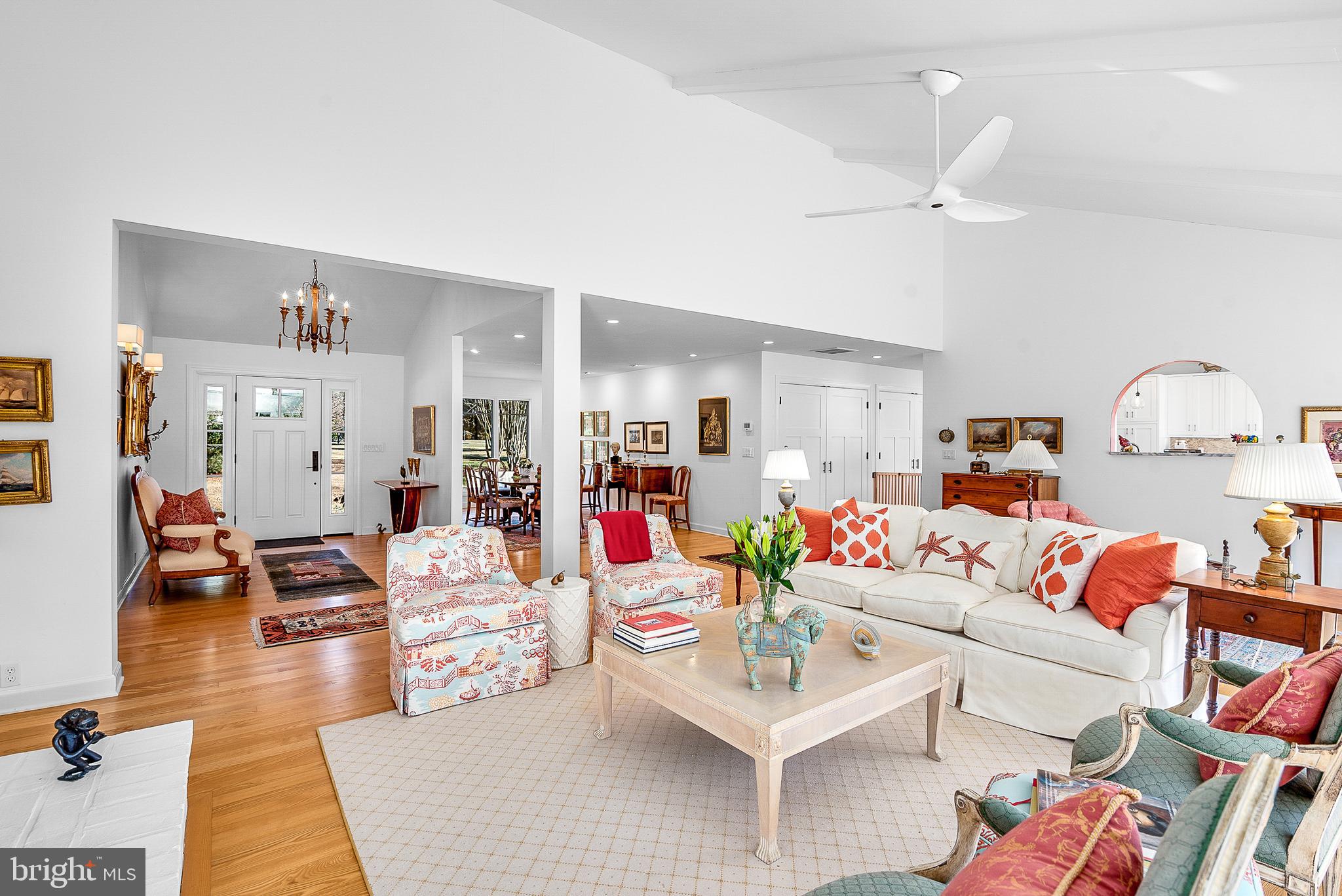 PIRATES COVE - Residential