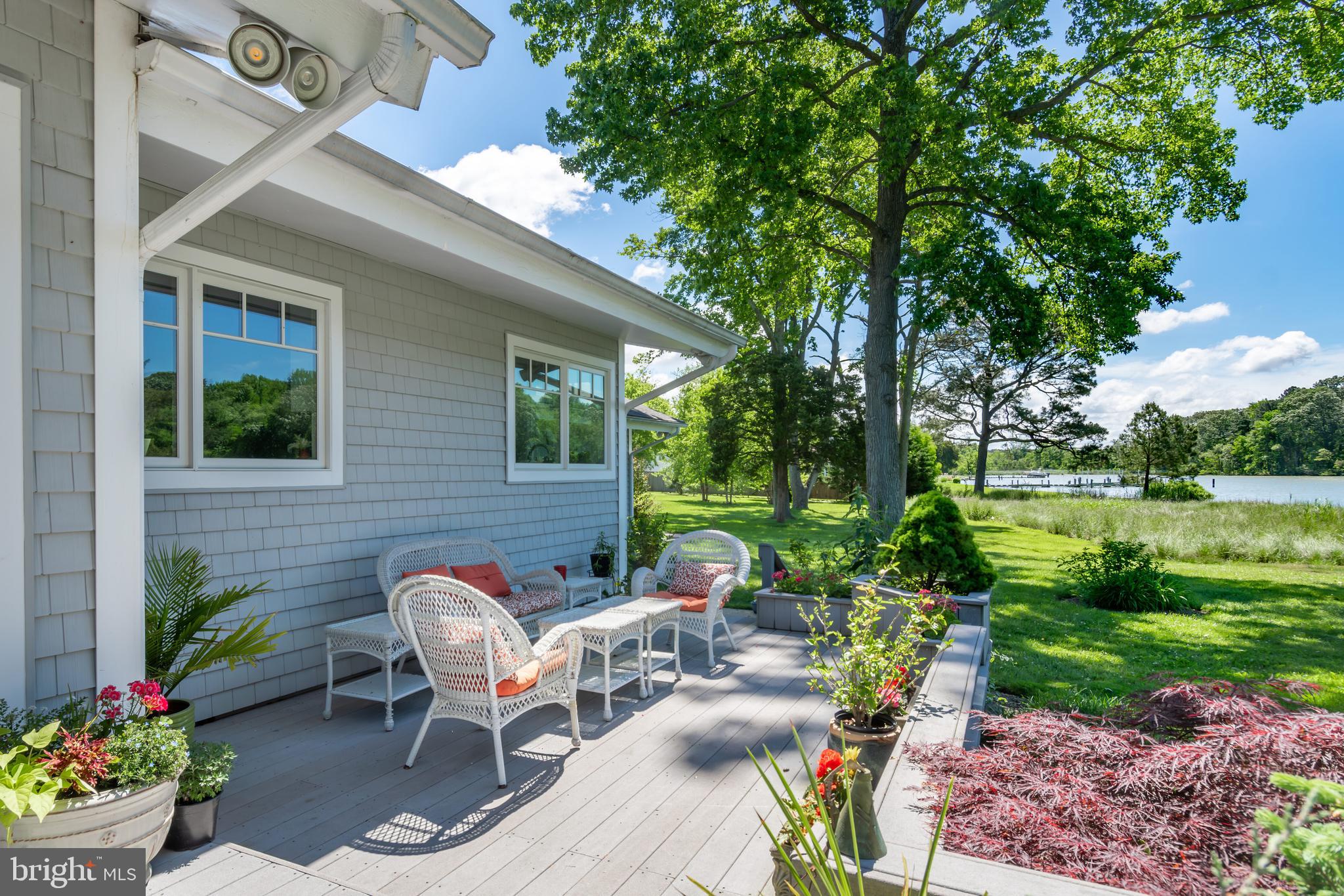 PIRATES COVE - Residential