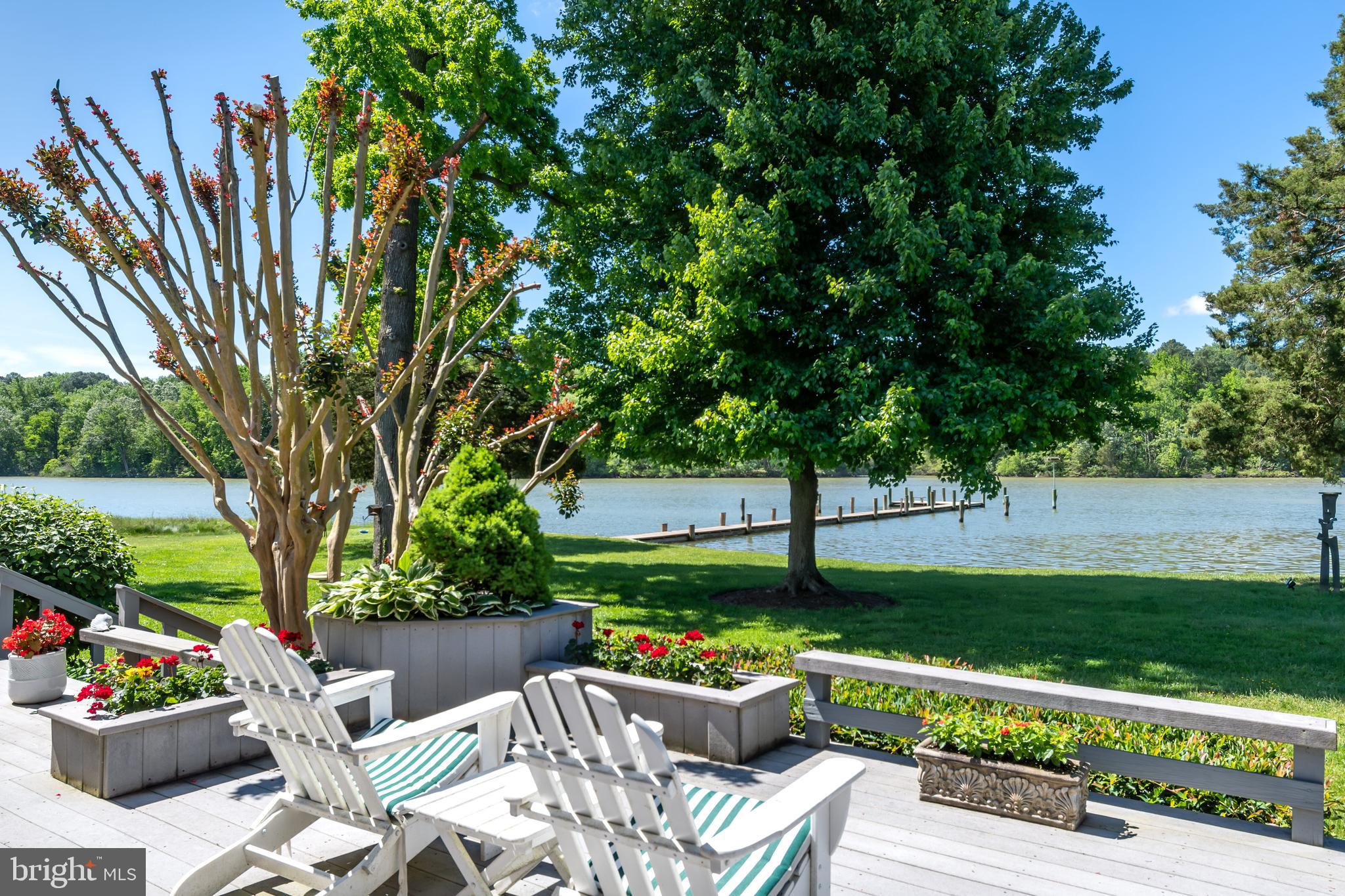 PIRATES COVE - Residential