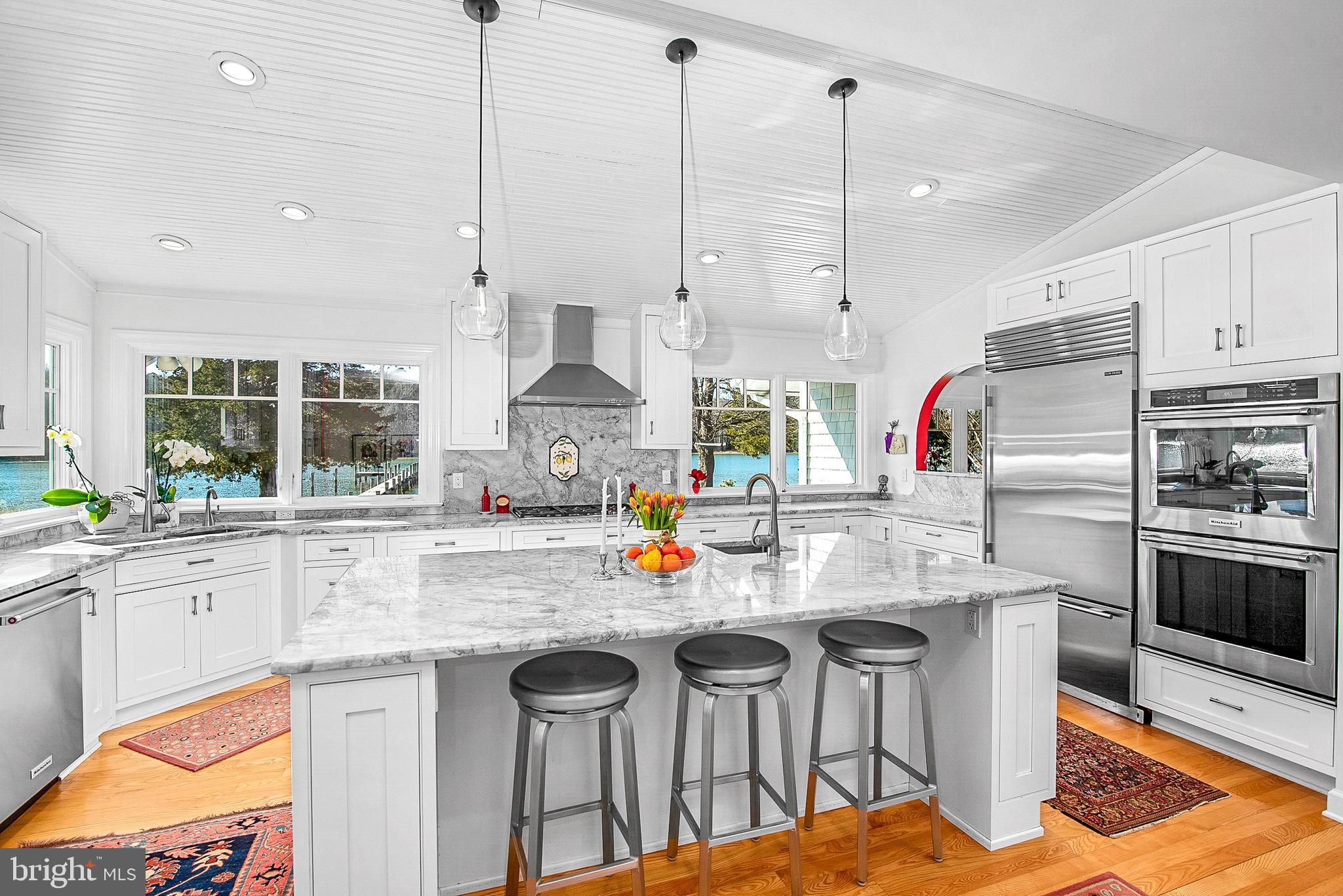 PIRATES COVE - Residential