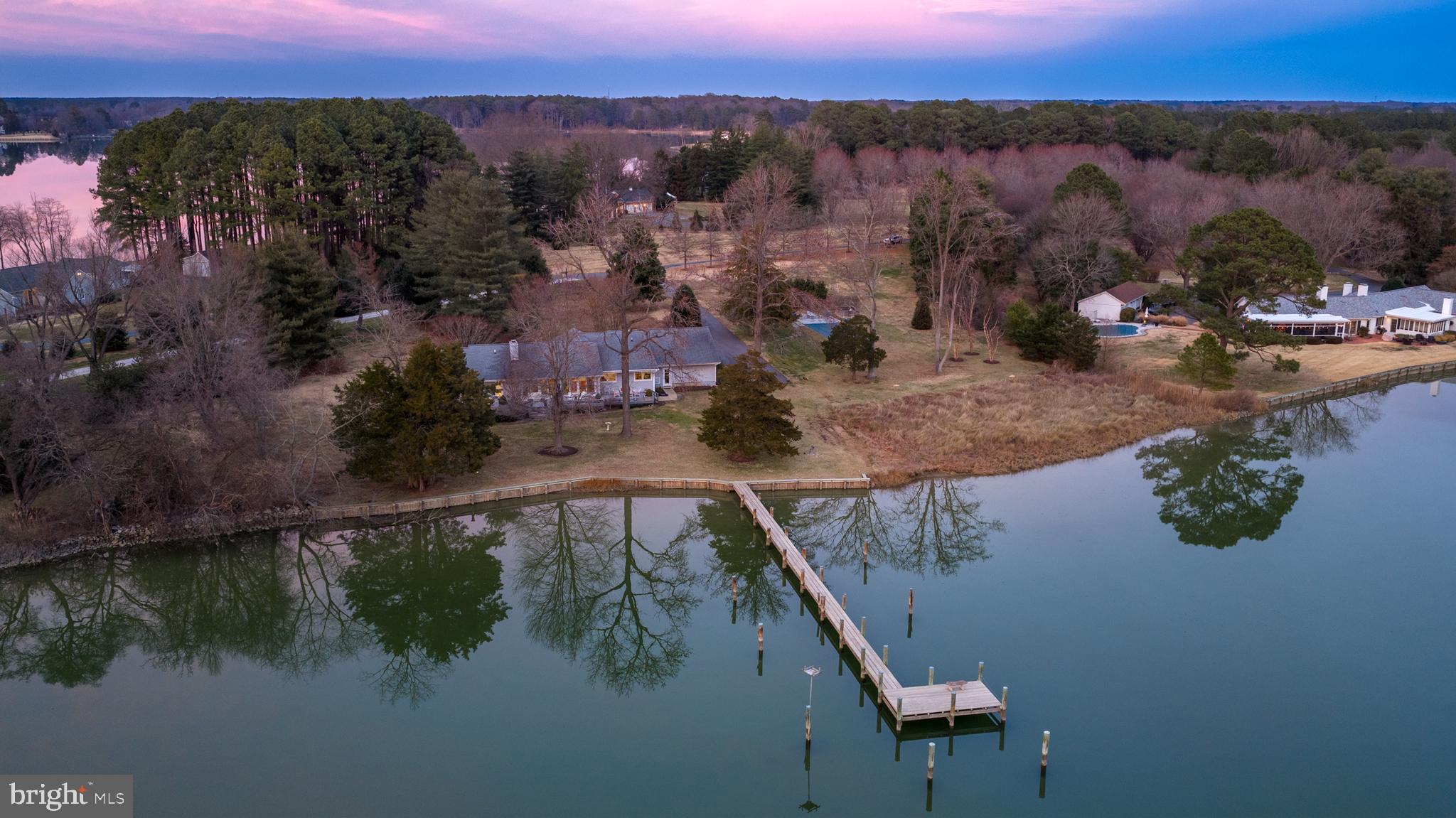 PIRATES COVE - Residential