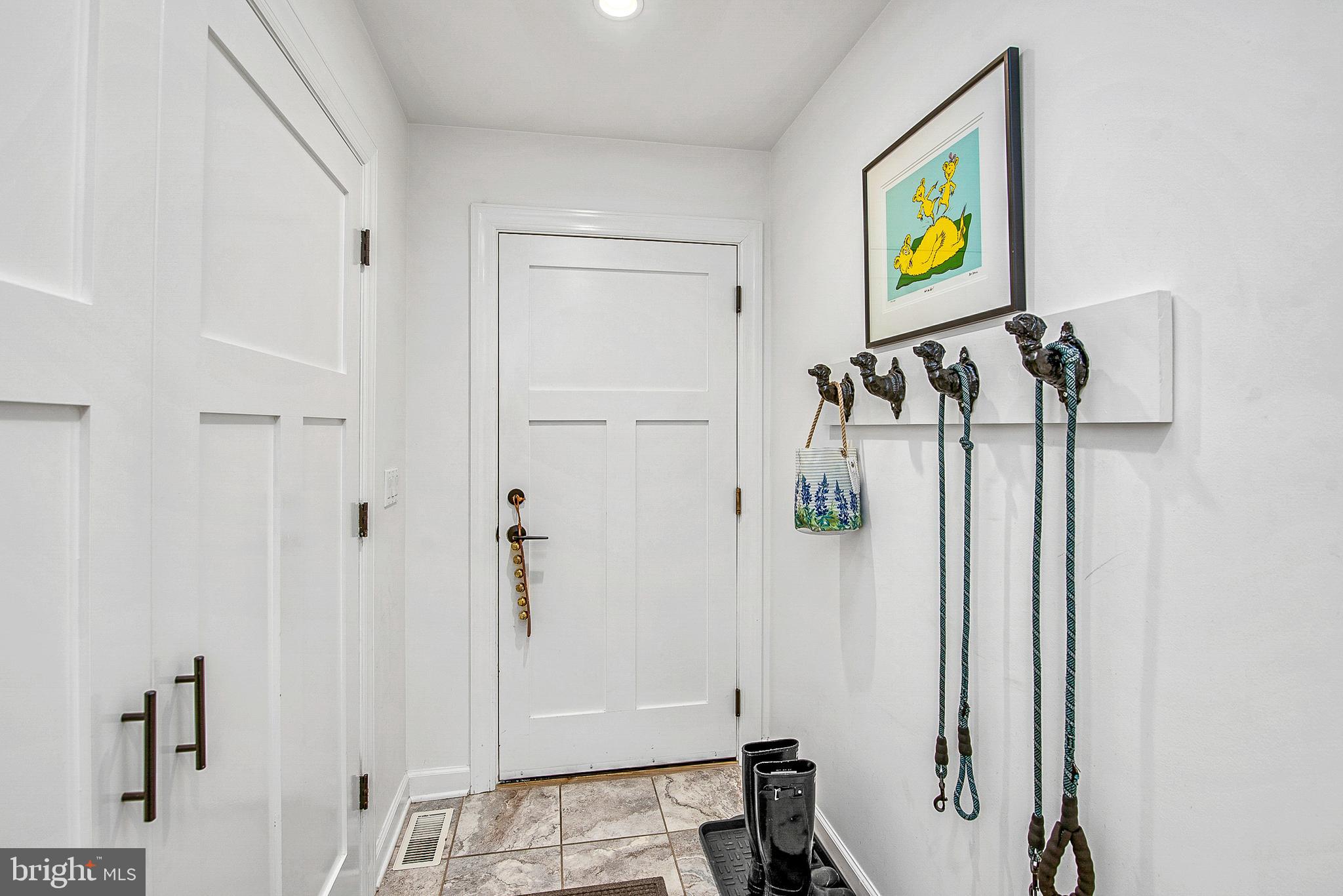 PIRATES COVE - Residential