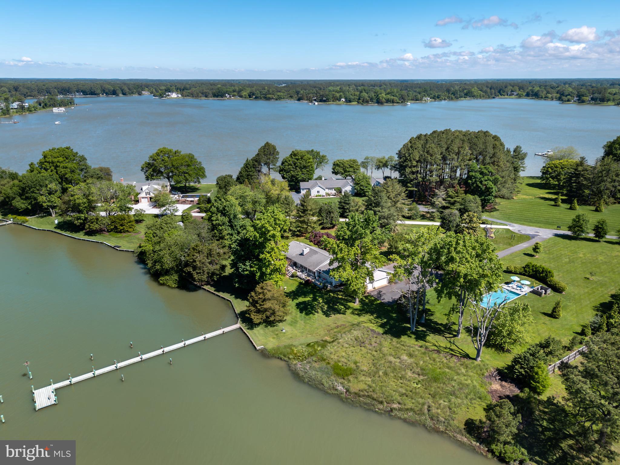 PIRATES COVE - Residential